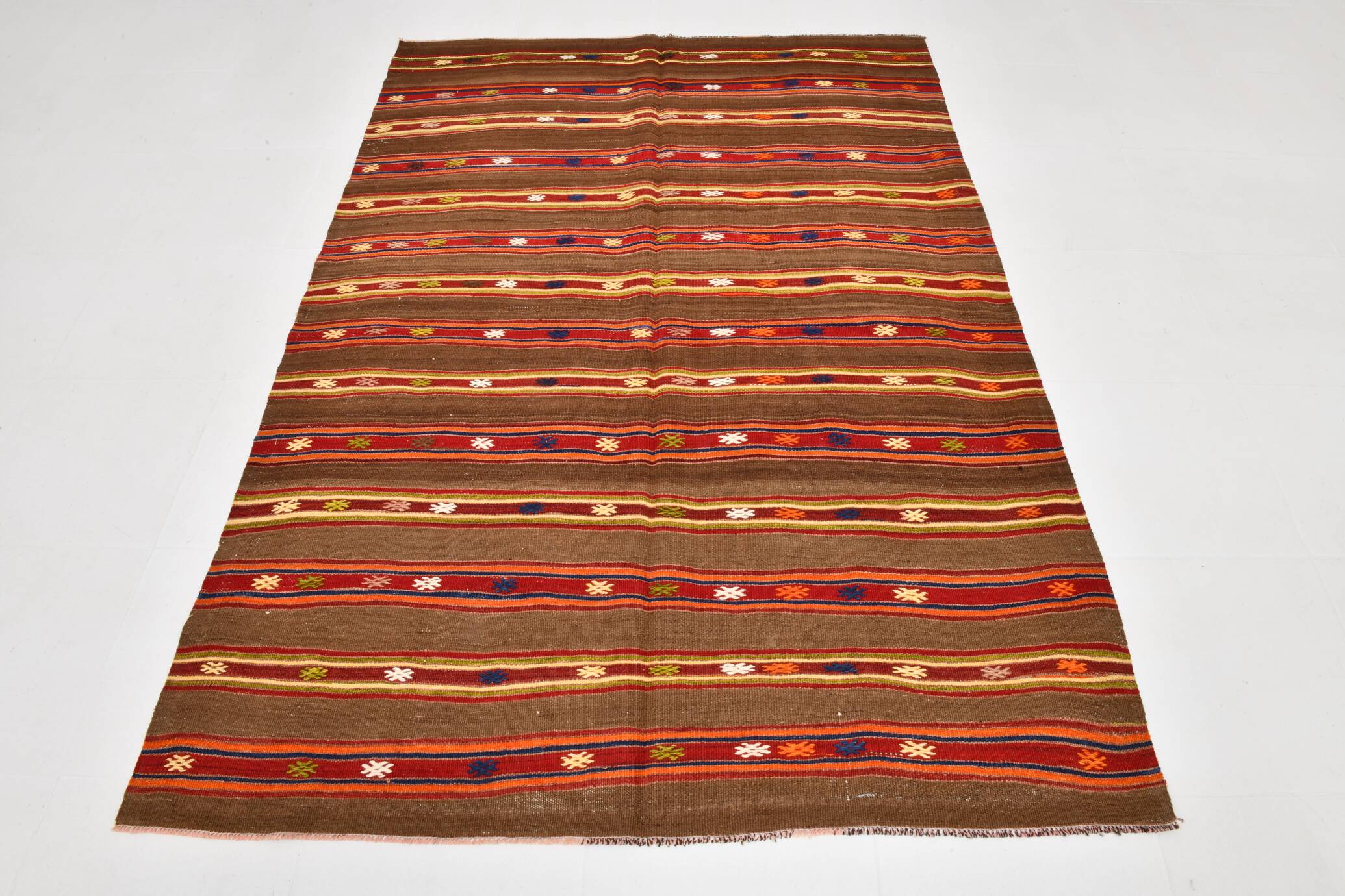 5x7 Soft Brown & Red Mid Century Moderin Turkish Kilim Rug, 153x220