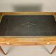 Desk flat in walnut