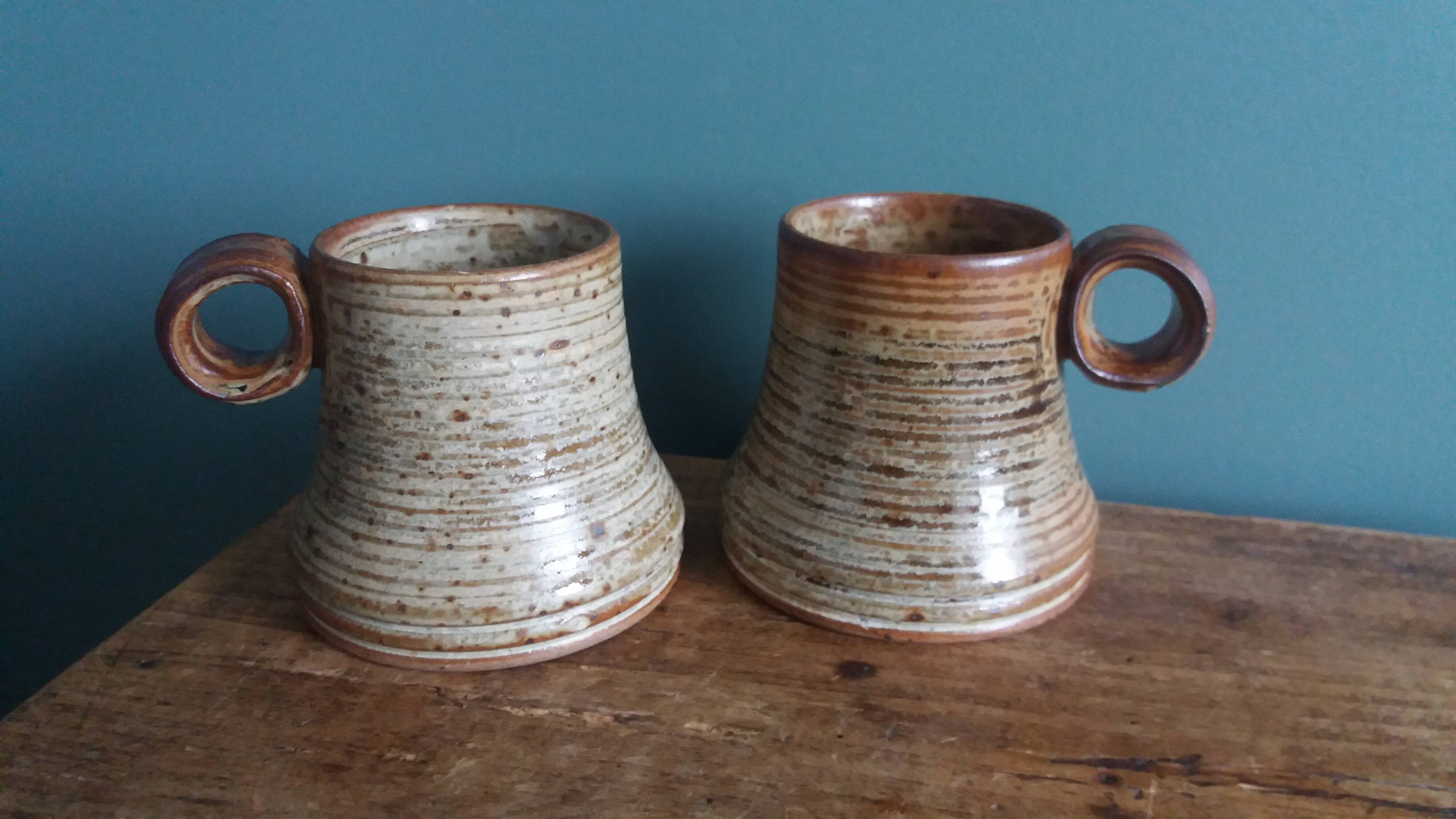 Tasses mugs en grès de Puisaye, Jean-Pierre Prud’homme