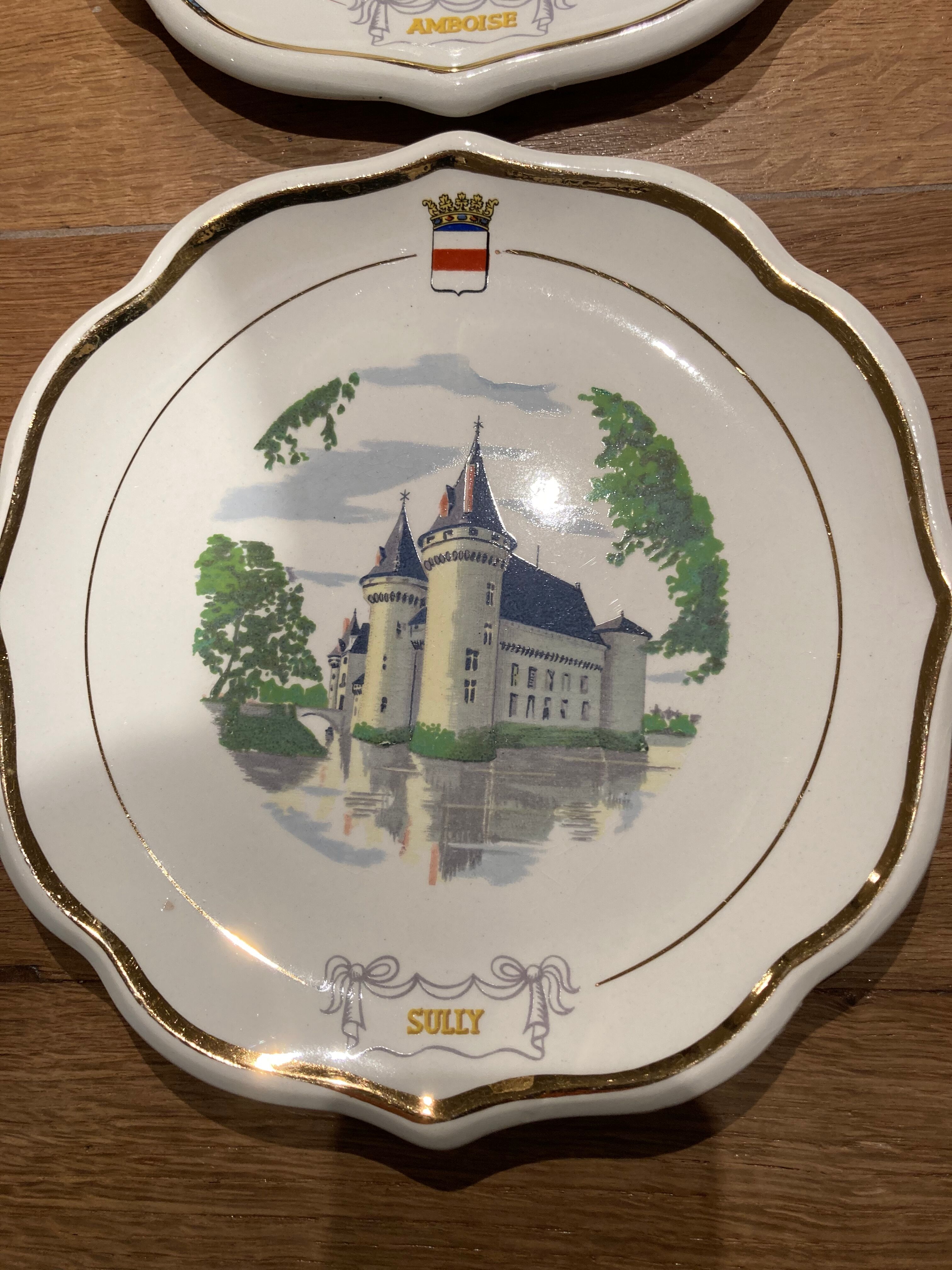 12 dessert plates Gien châteaux de la Loire
