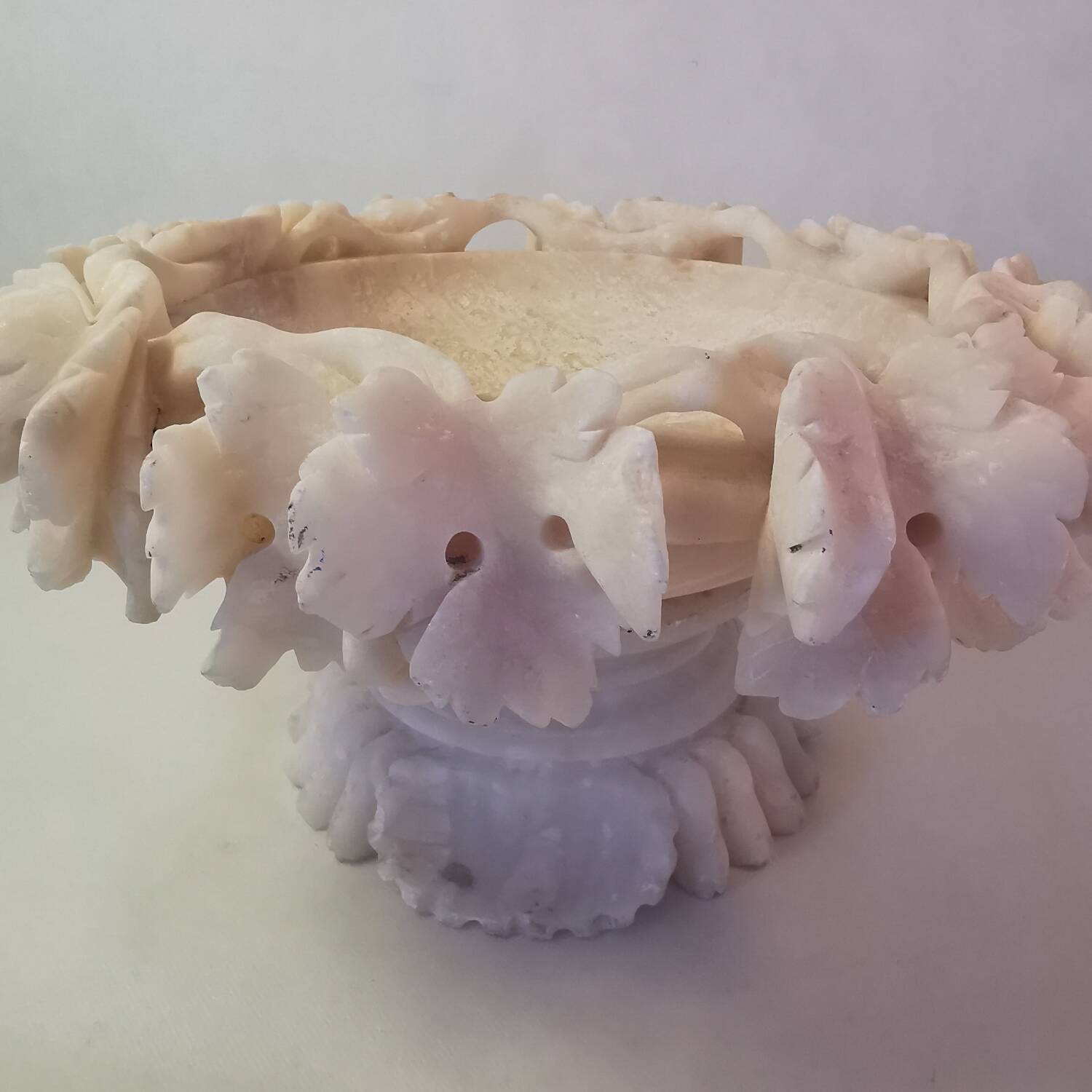 Old alabaster bird drinker centerpiece cup