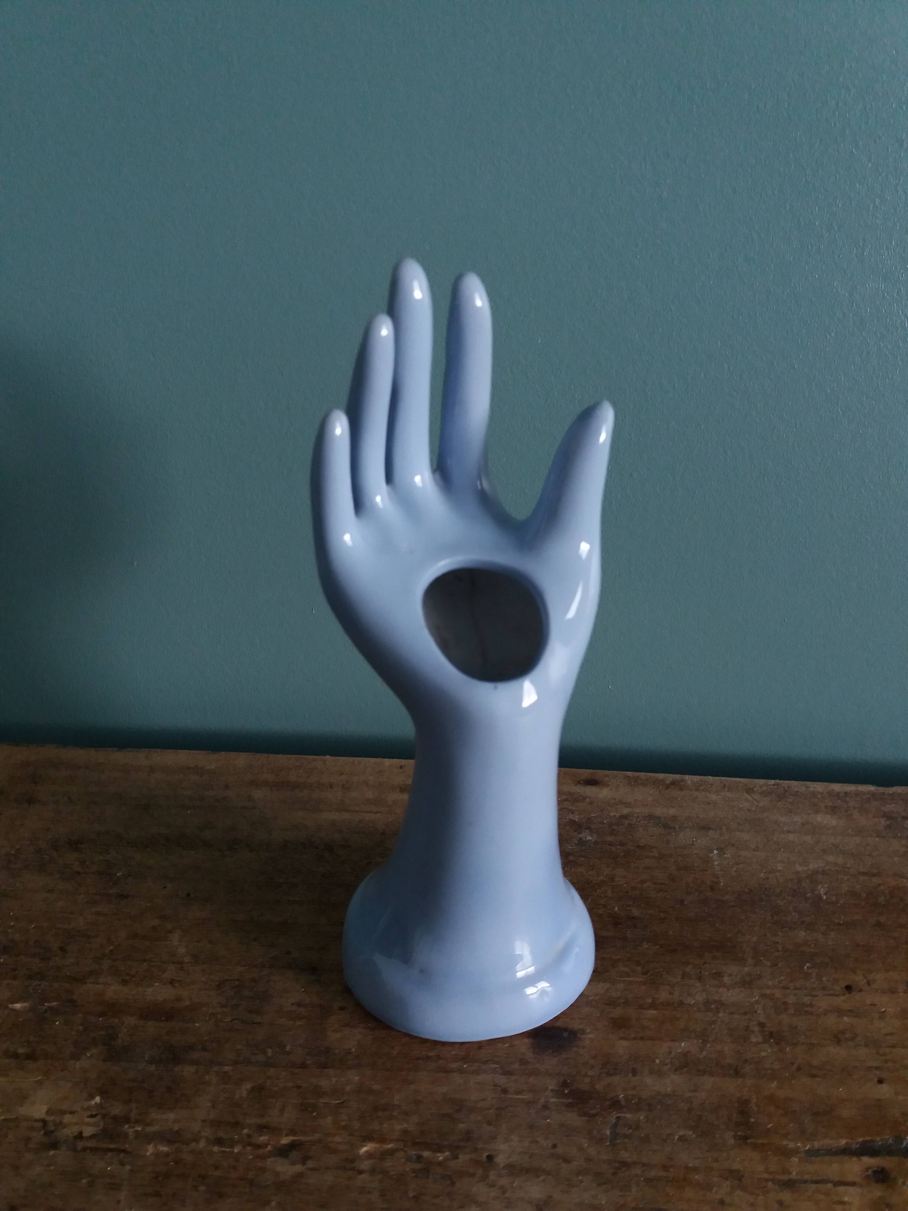 Main vase jewelry holder ring sizer