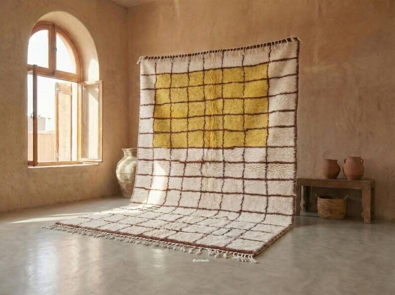 Handmade pure wool rug, size 200/300 cm.