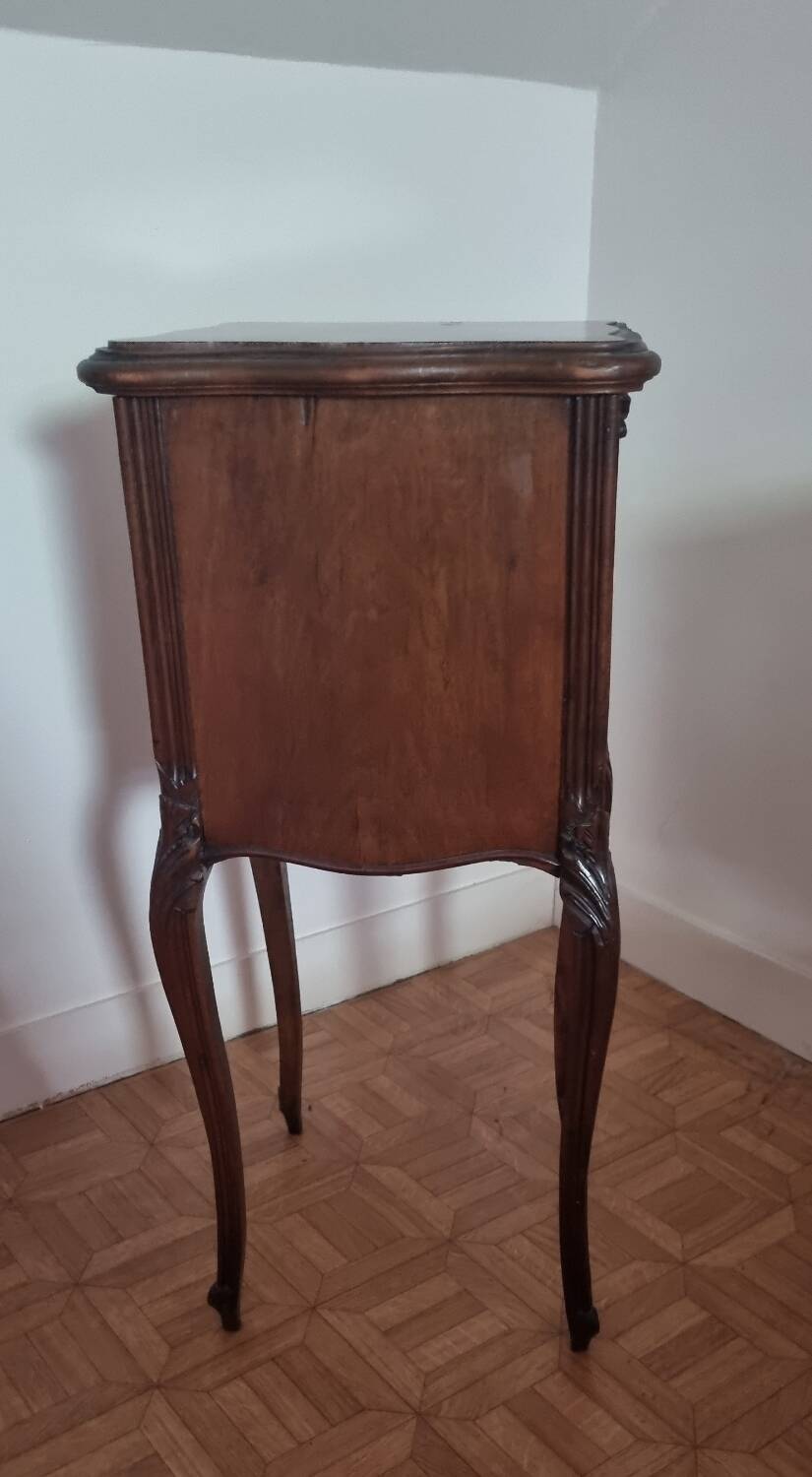 1  table de Chevet vintage