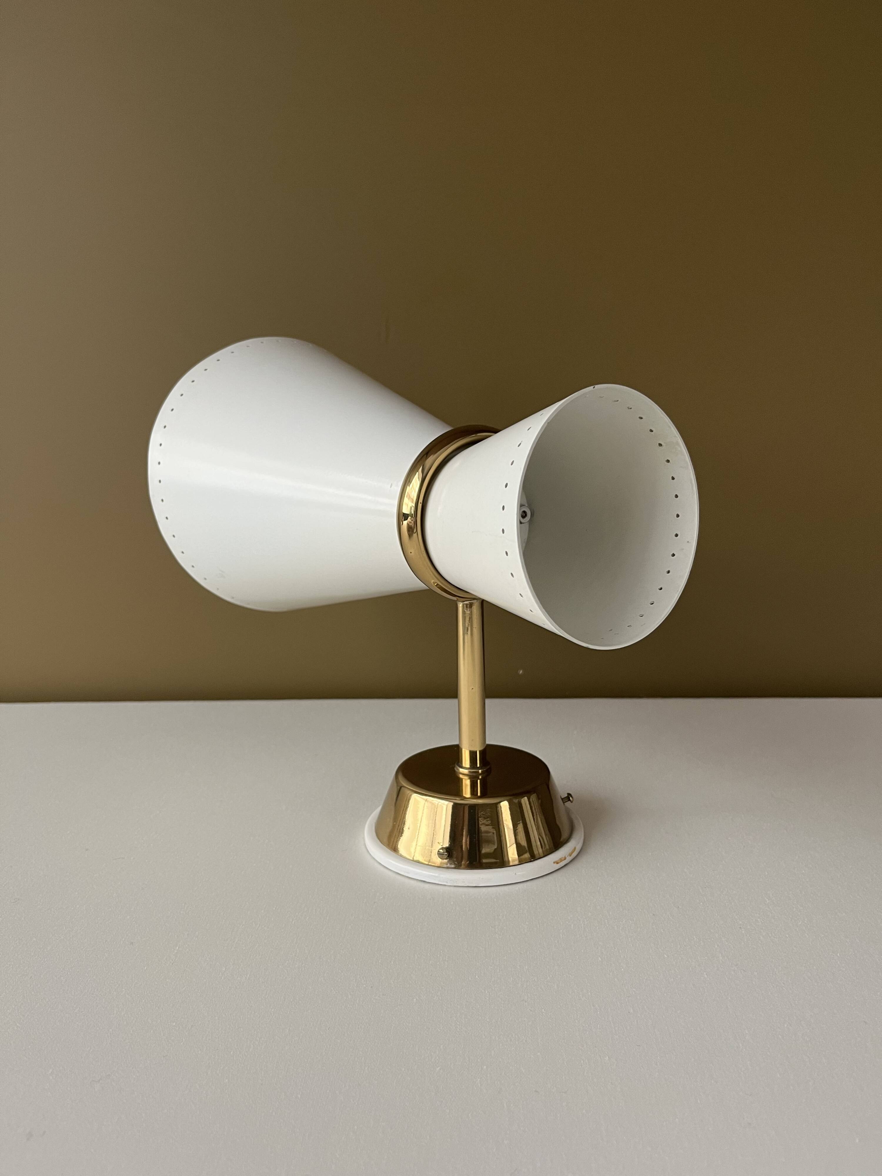 Large diabolo wall light