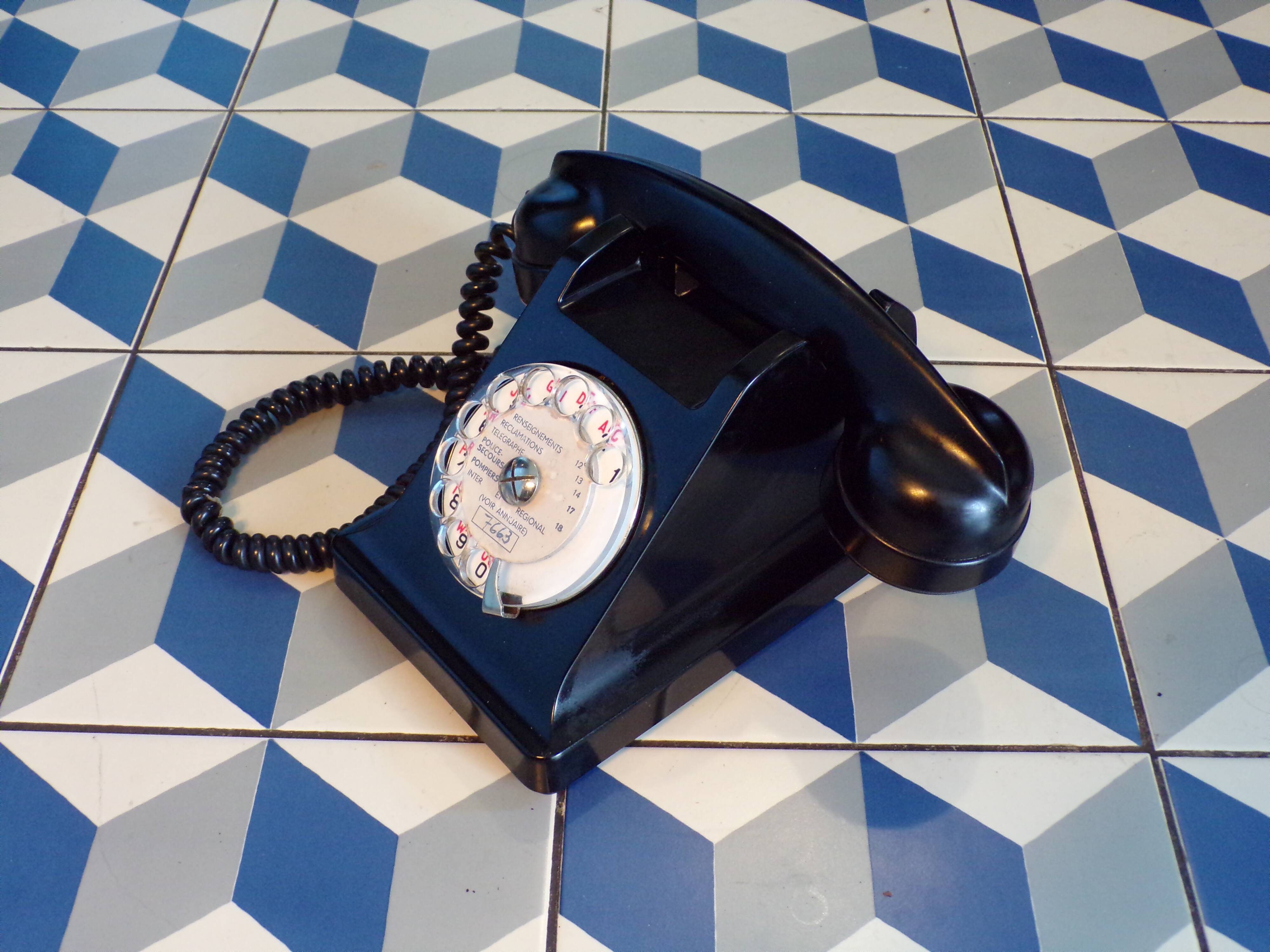 Vintage bakelite dial telephone