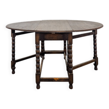 Gateleg bobbin table