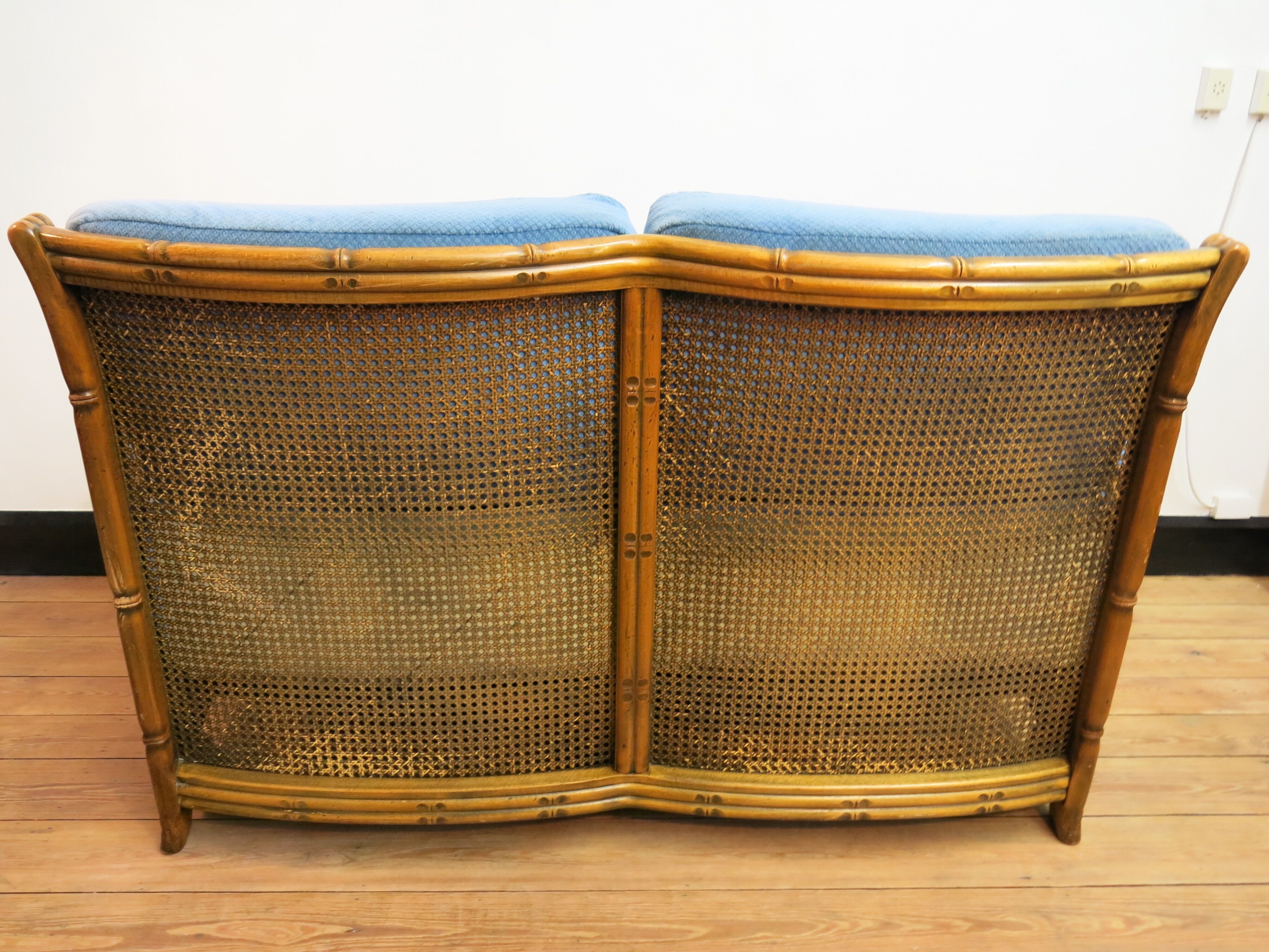 Colonial sofa two places in cannage and carved wood