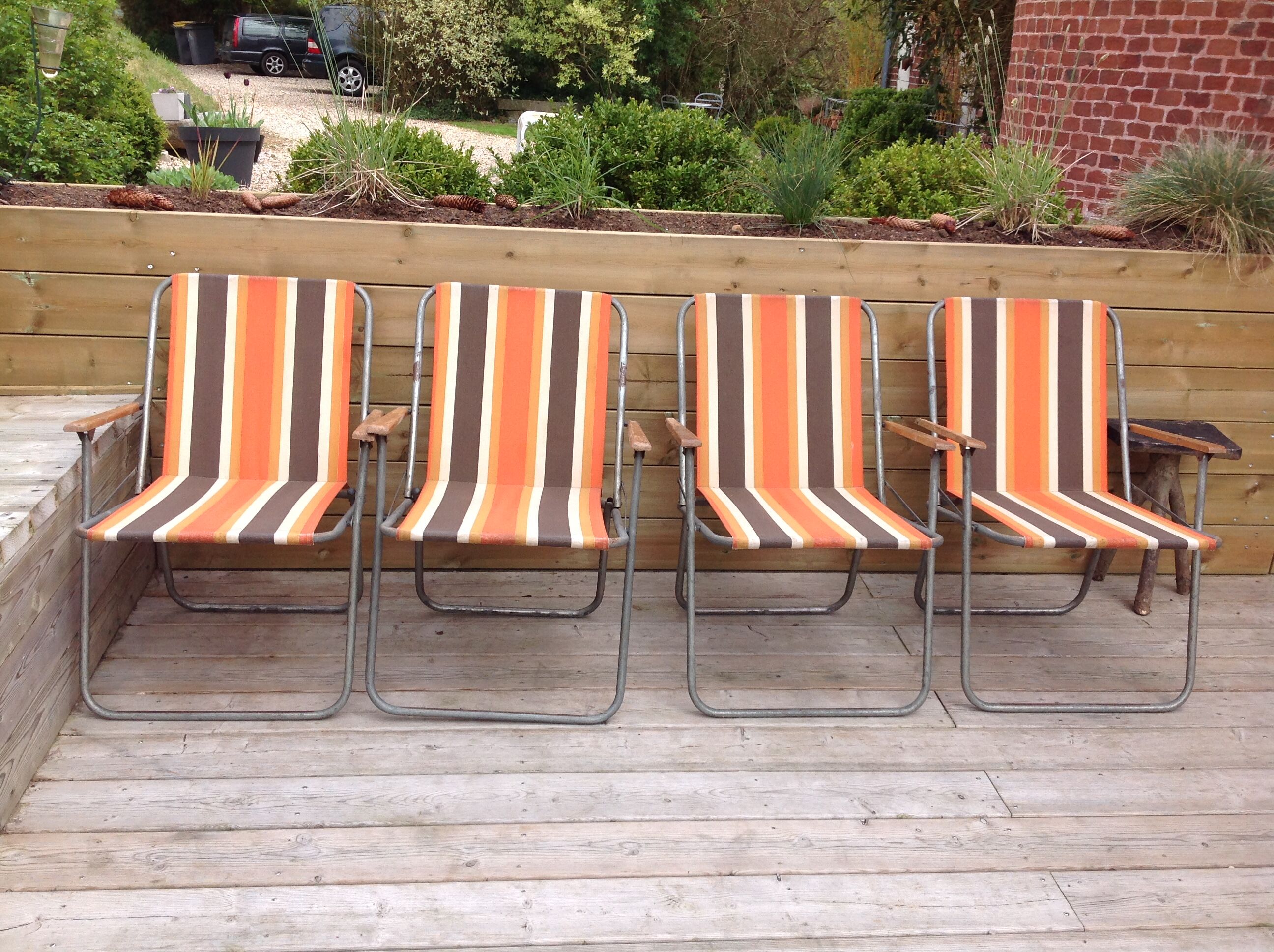 4 vintage camping armchairs