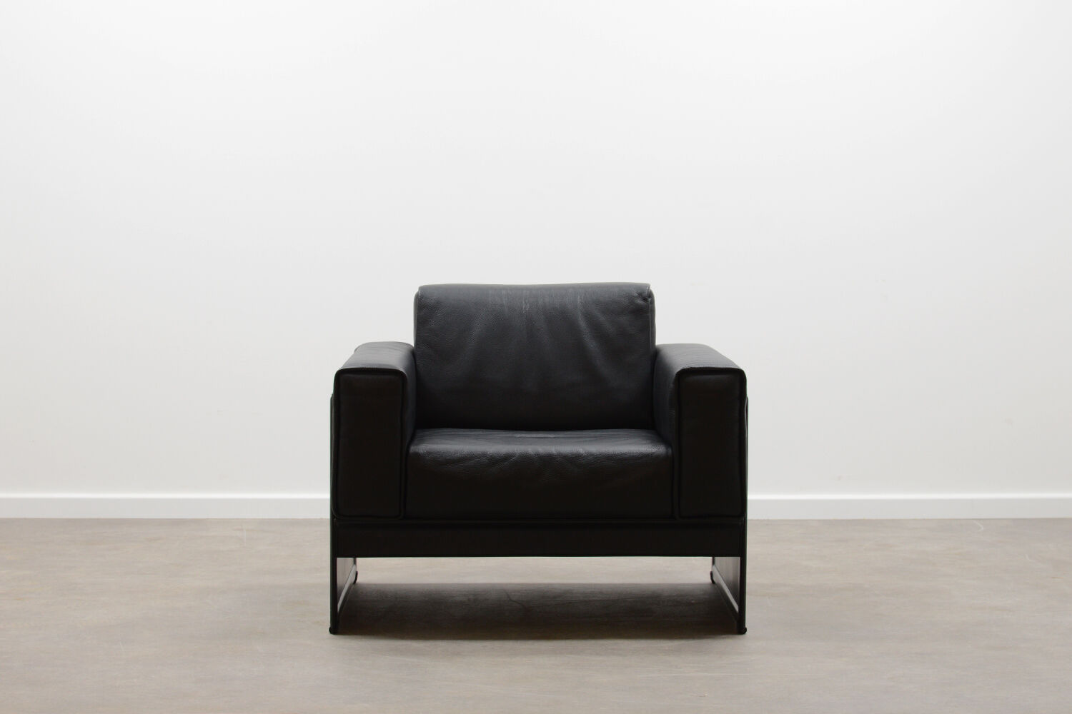 Korium KM 3/1 armchair by Tito Agnoli for Matteo Grassi, 80s Italy.