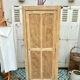 Small Parisian wardrobe