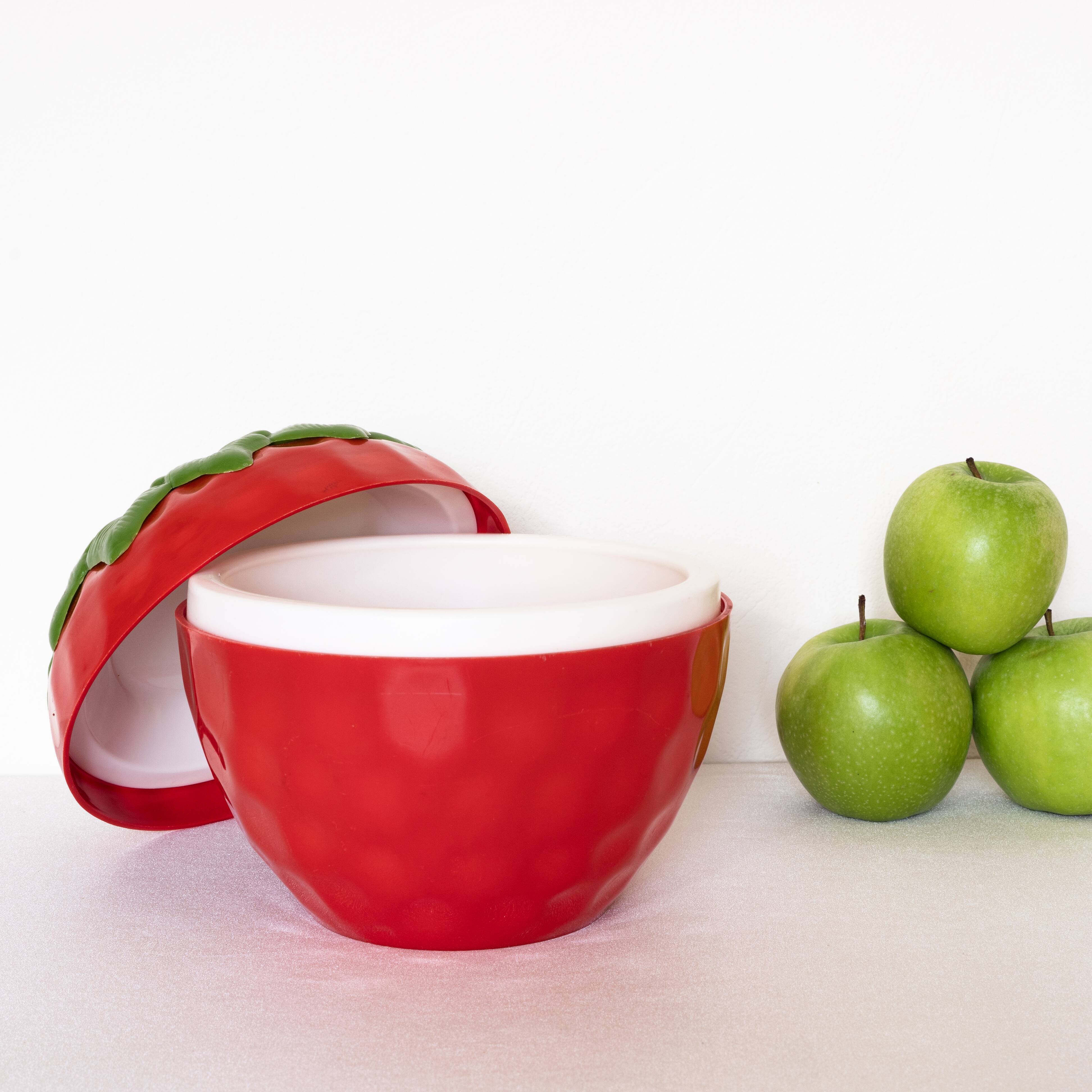 Strawberry red ice bucket