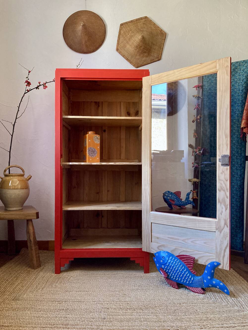 Glazed pine solid wood bonnetière