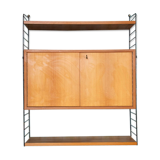 Shelf with string box