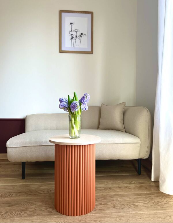 Petite table de chevet bicolore ronde et cannelée