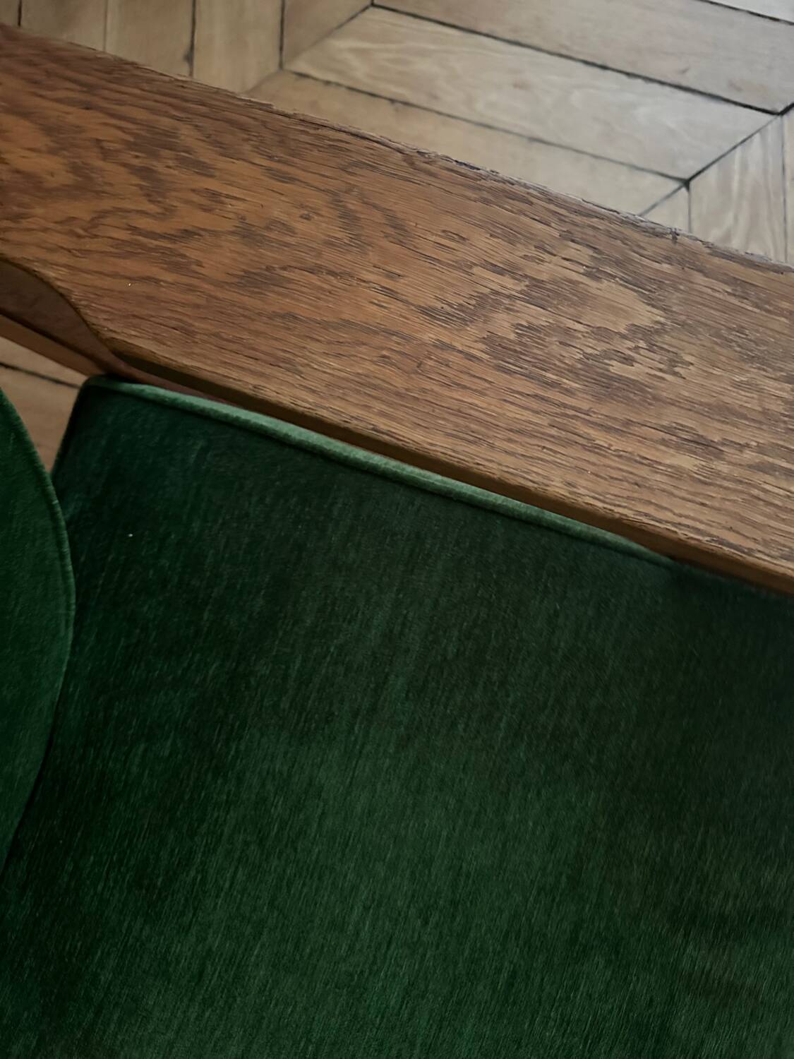 Fauteuils bois et velours