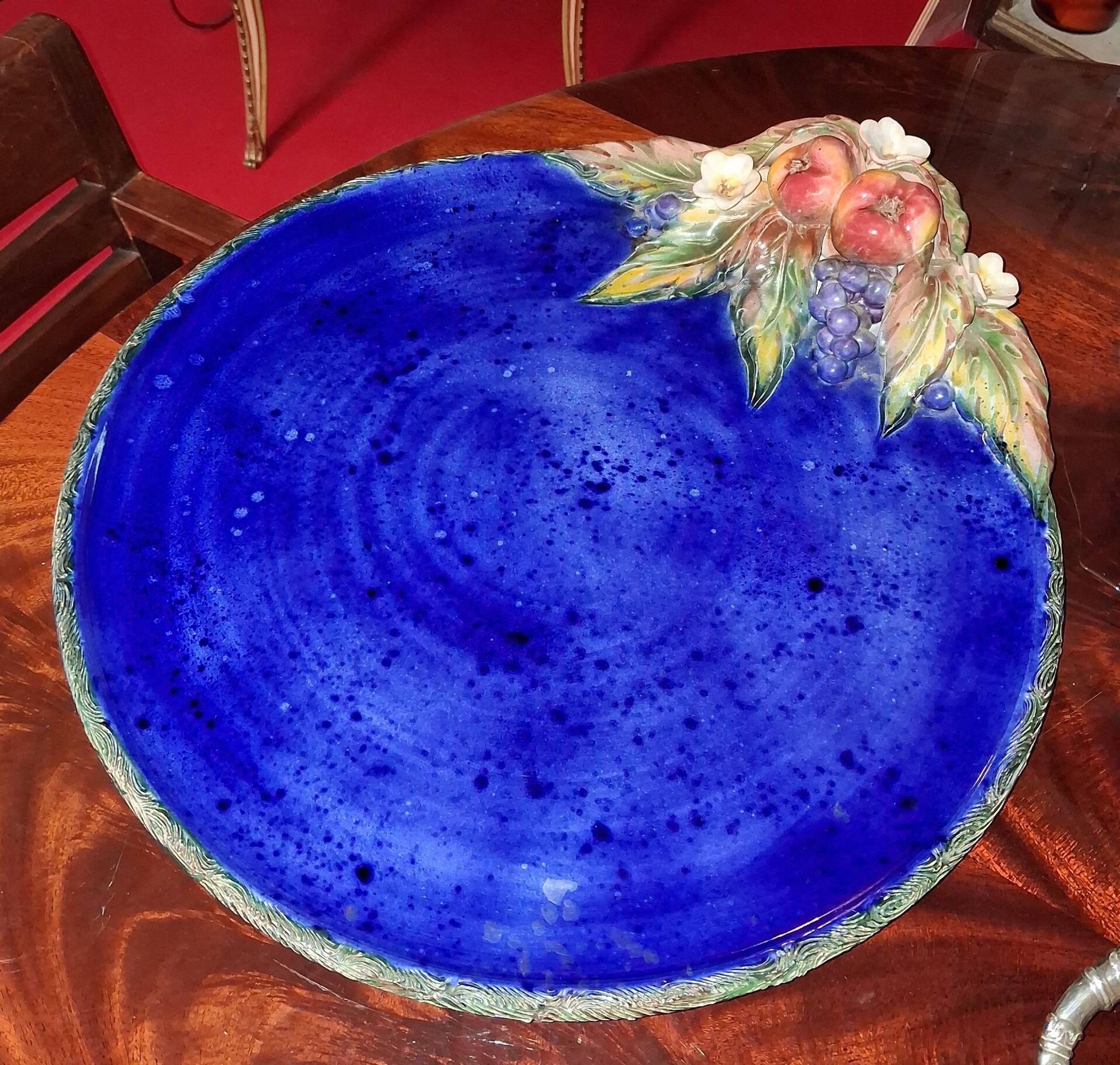 Large decorative plate in glazed ceramic signed Laurence Saint-Amour.