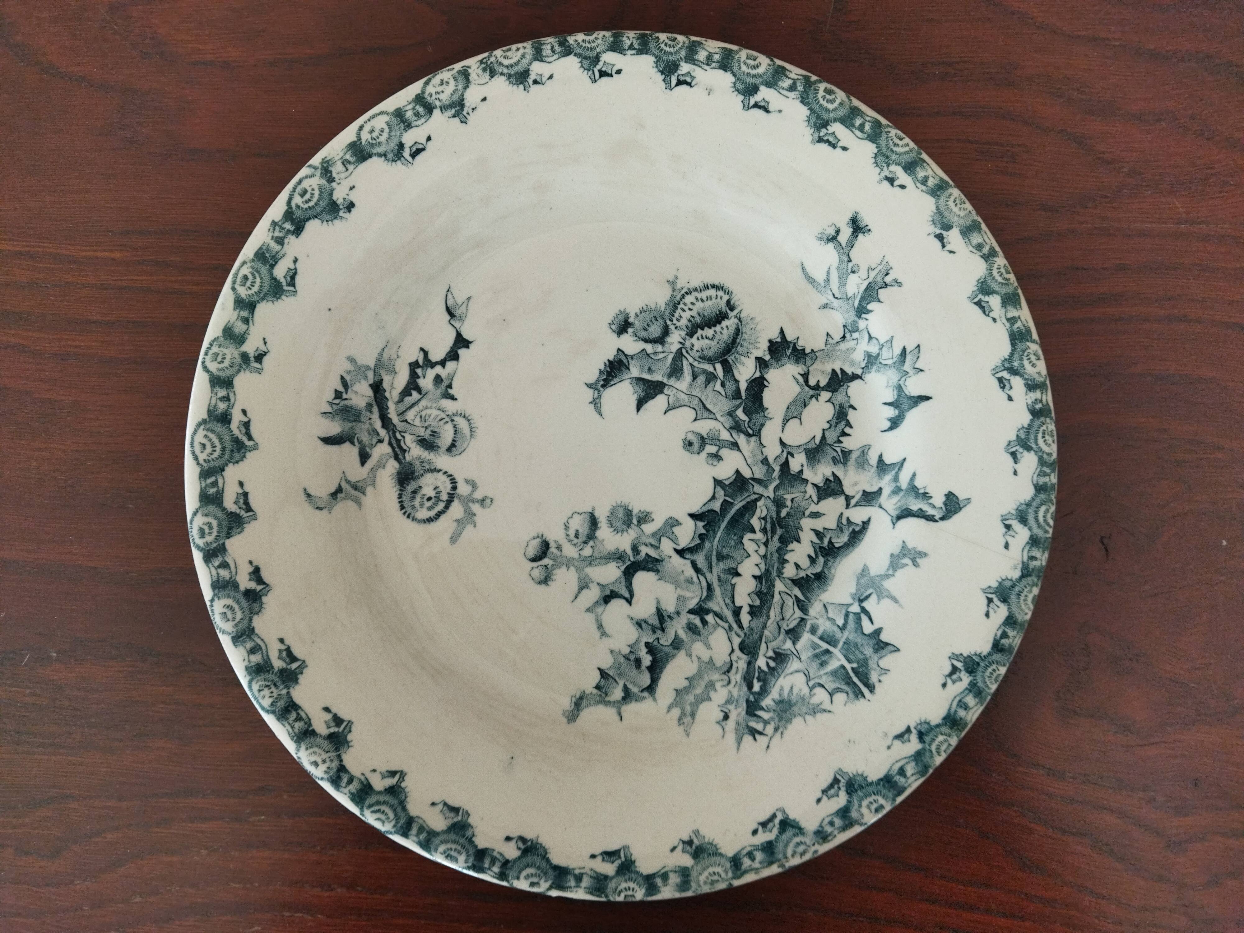 Gien “Thistle” flat plate