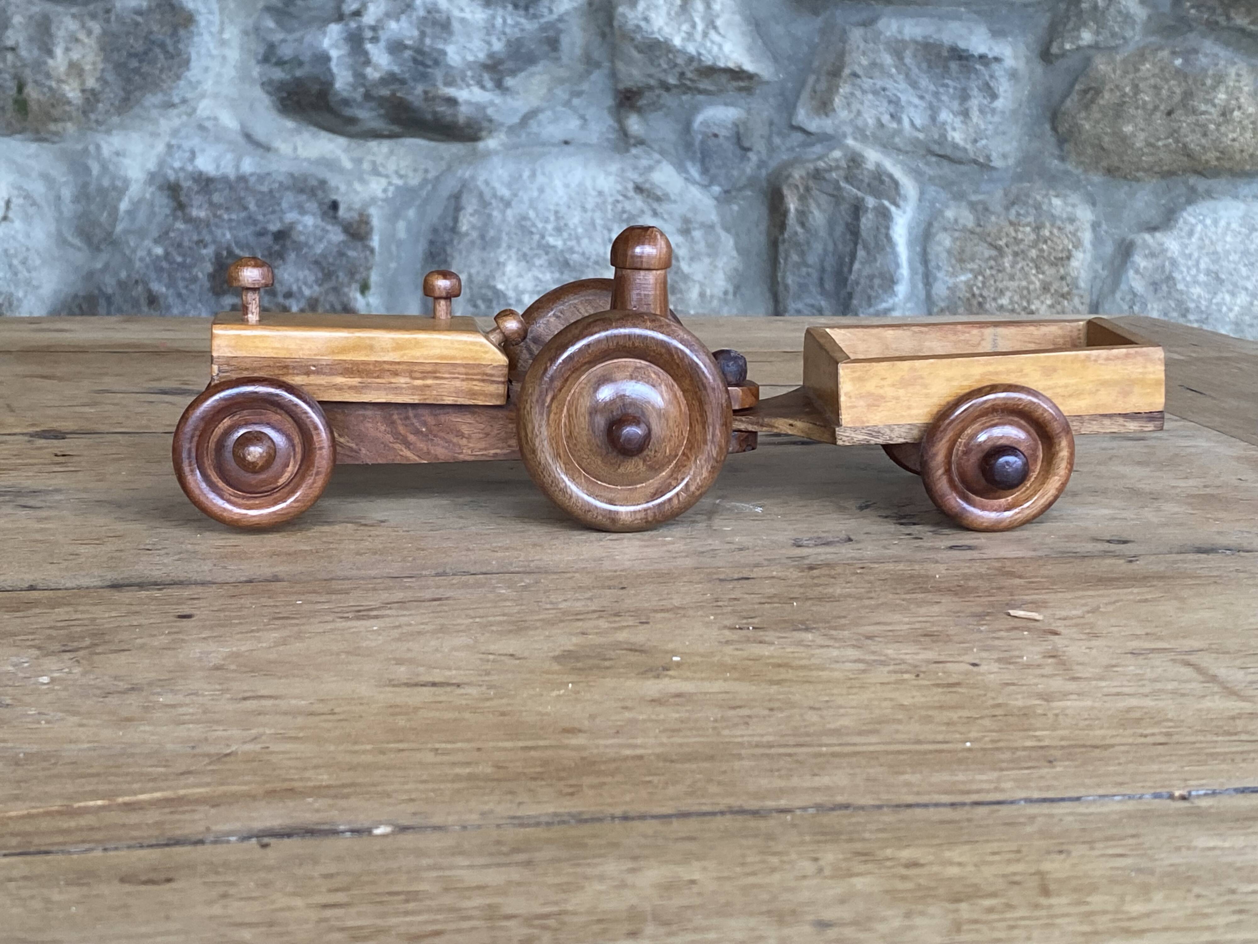 Wooden craft toy