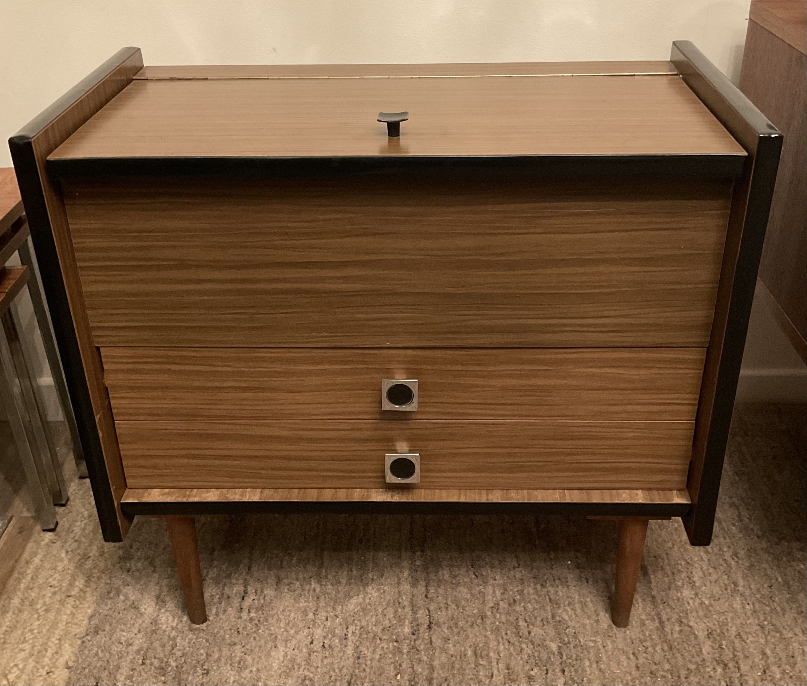 Meuble d’entrée vintage en formica années 70