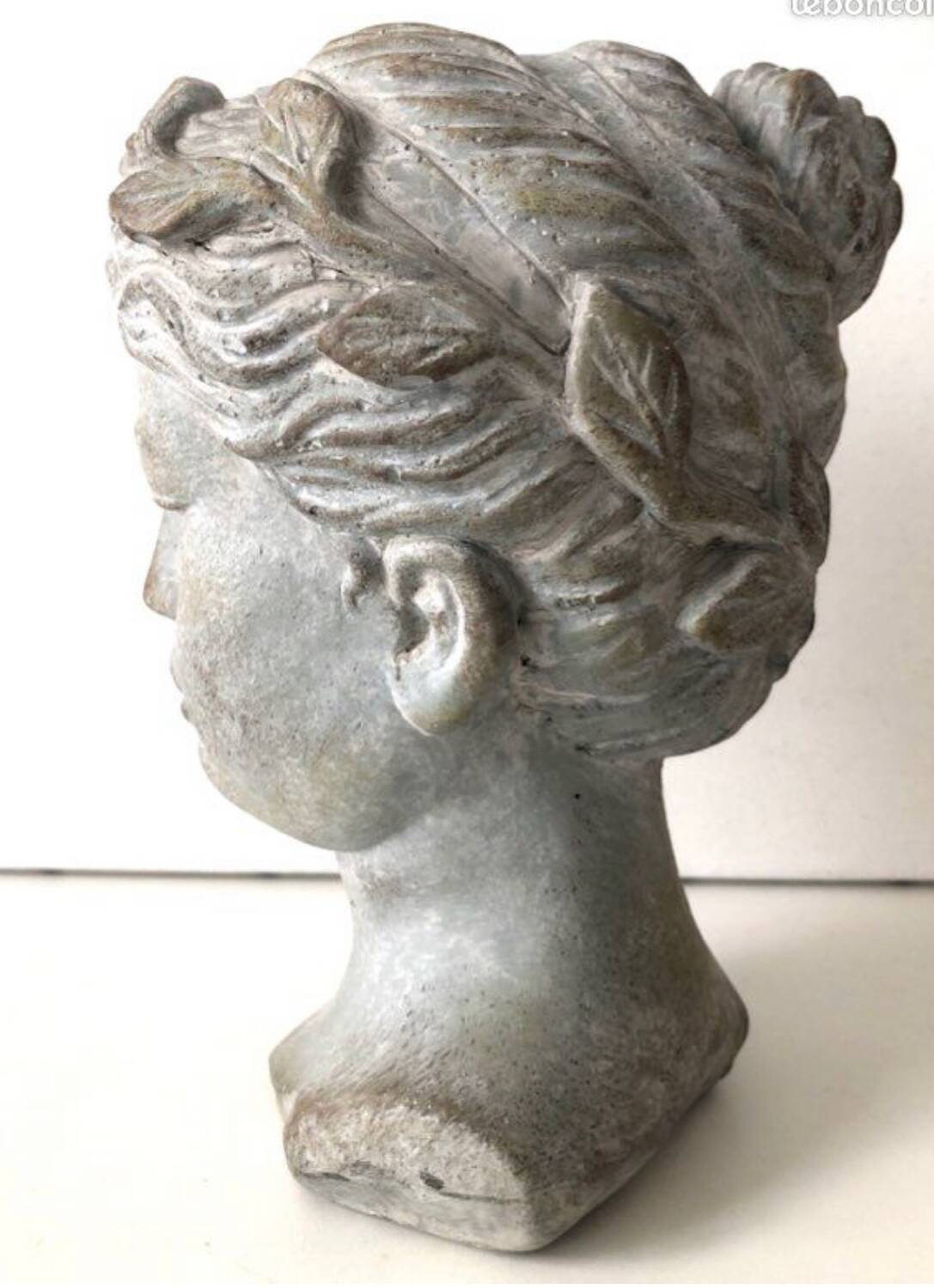 Woman's Head