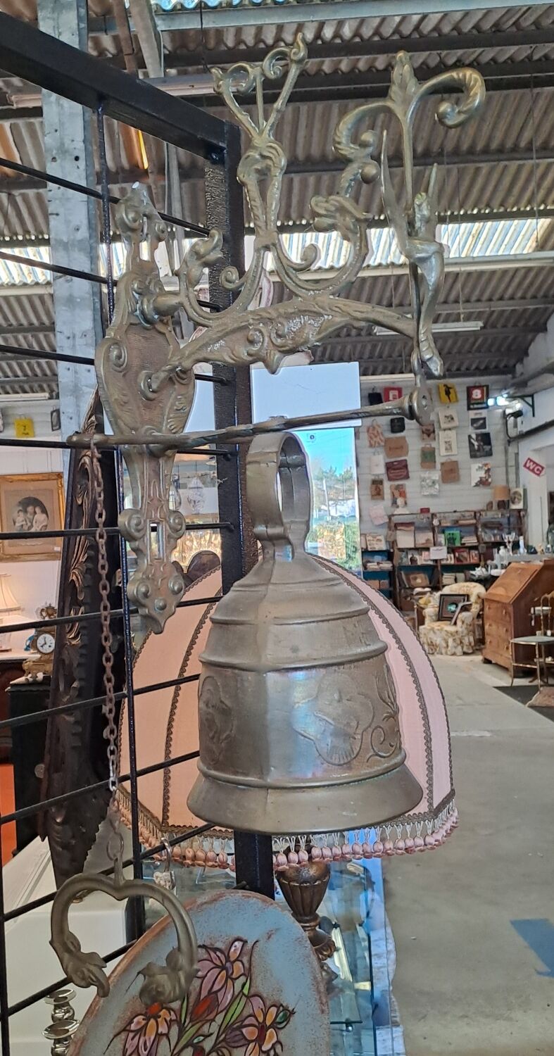 Bronze porch bell