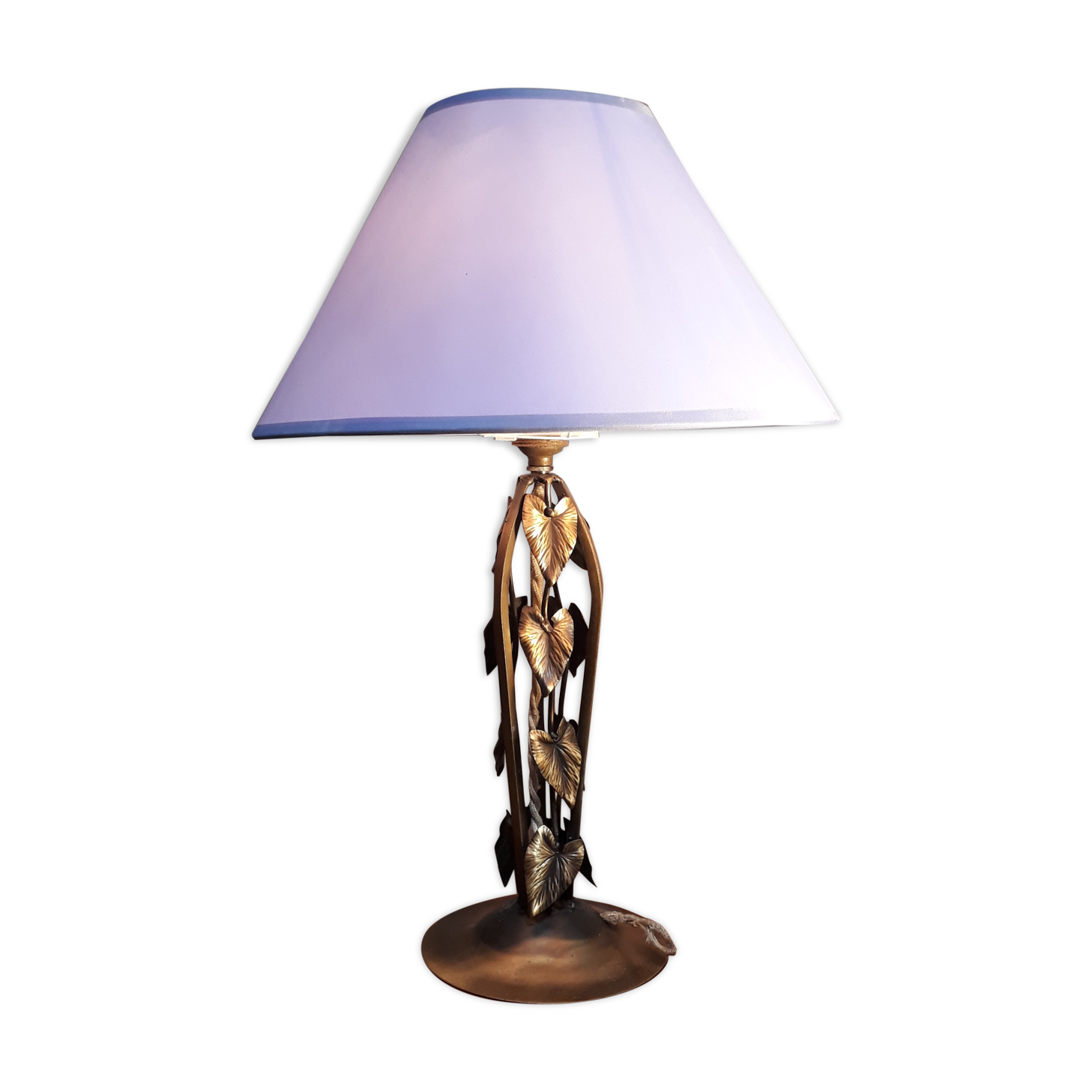 Iron-style lamp with bronze patina