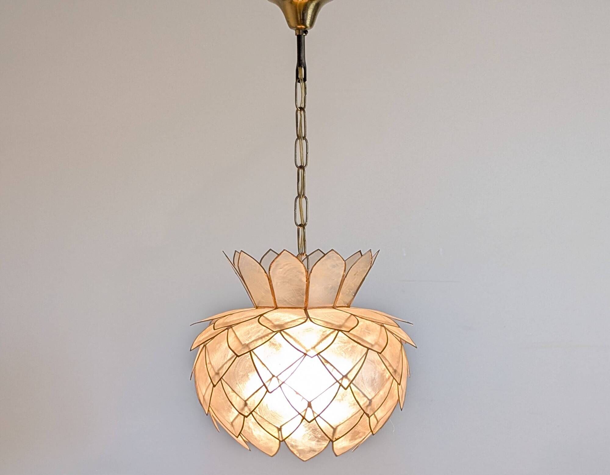 Pair of Lotus mother-of-pearl pendant lights