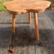Table d'appoint bois brut style brutaliste organique