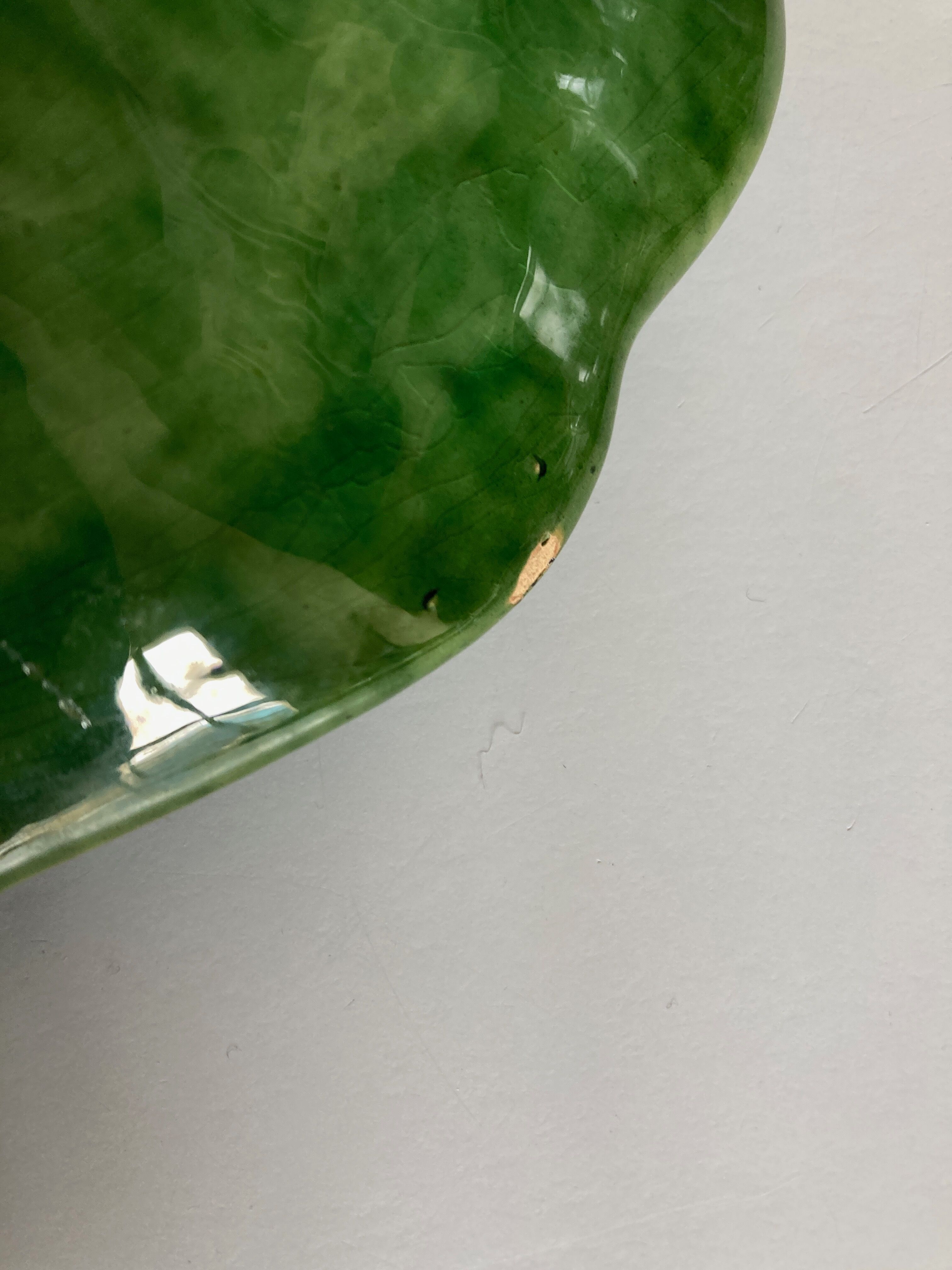 Plat centrepiece of gadroons in glazed clay from Biot 1960