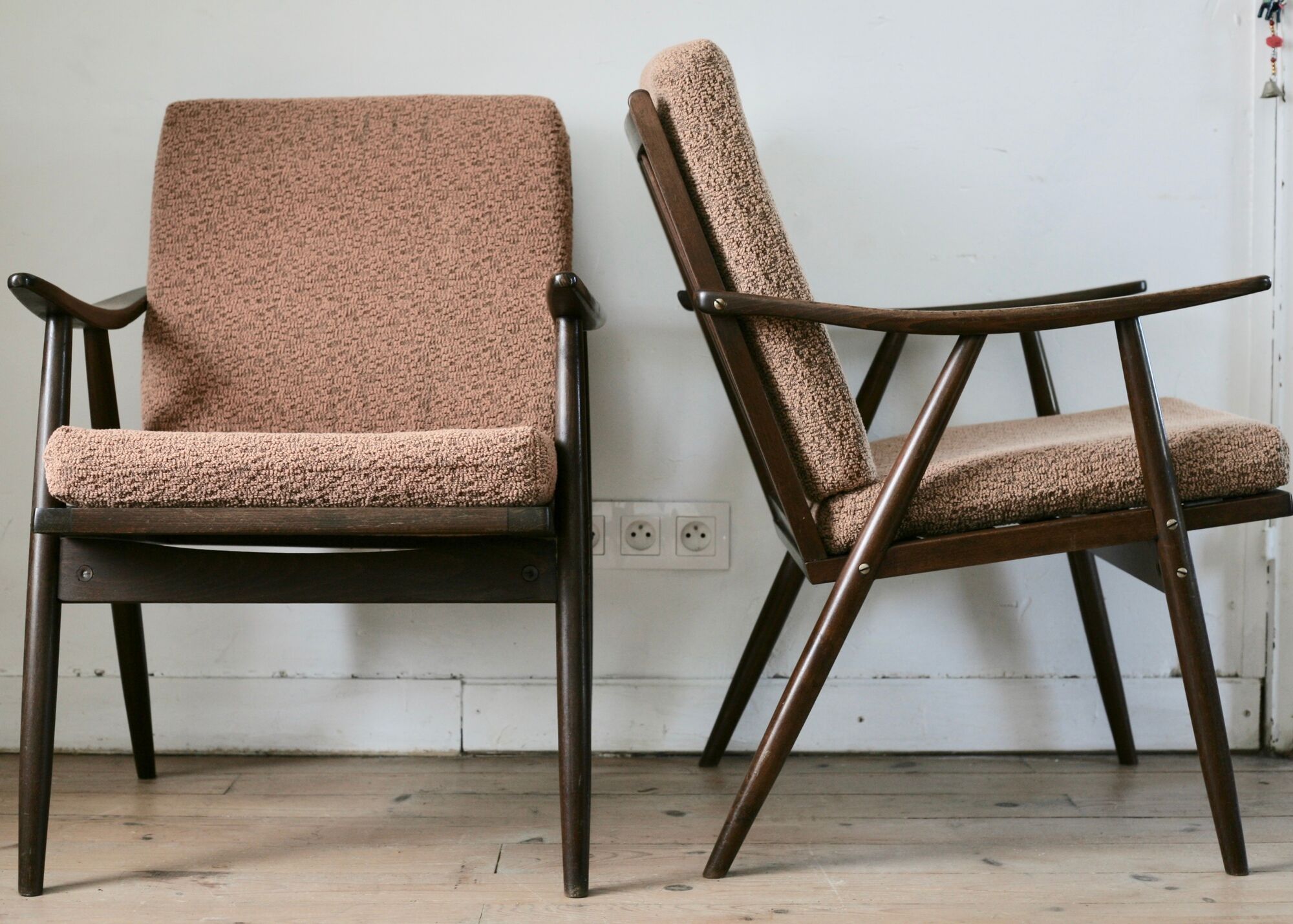 Pair of Boomerang armchairs, Thonet edition, circa 1960
