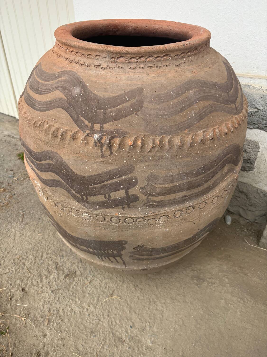 Spanish oil jar, Tinaja, 18th century.