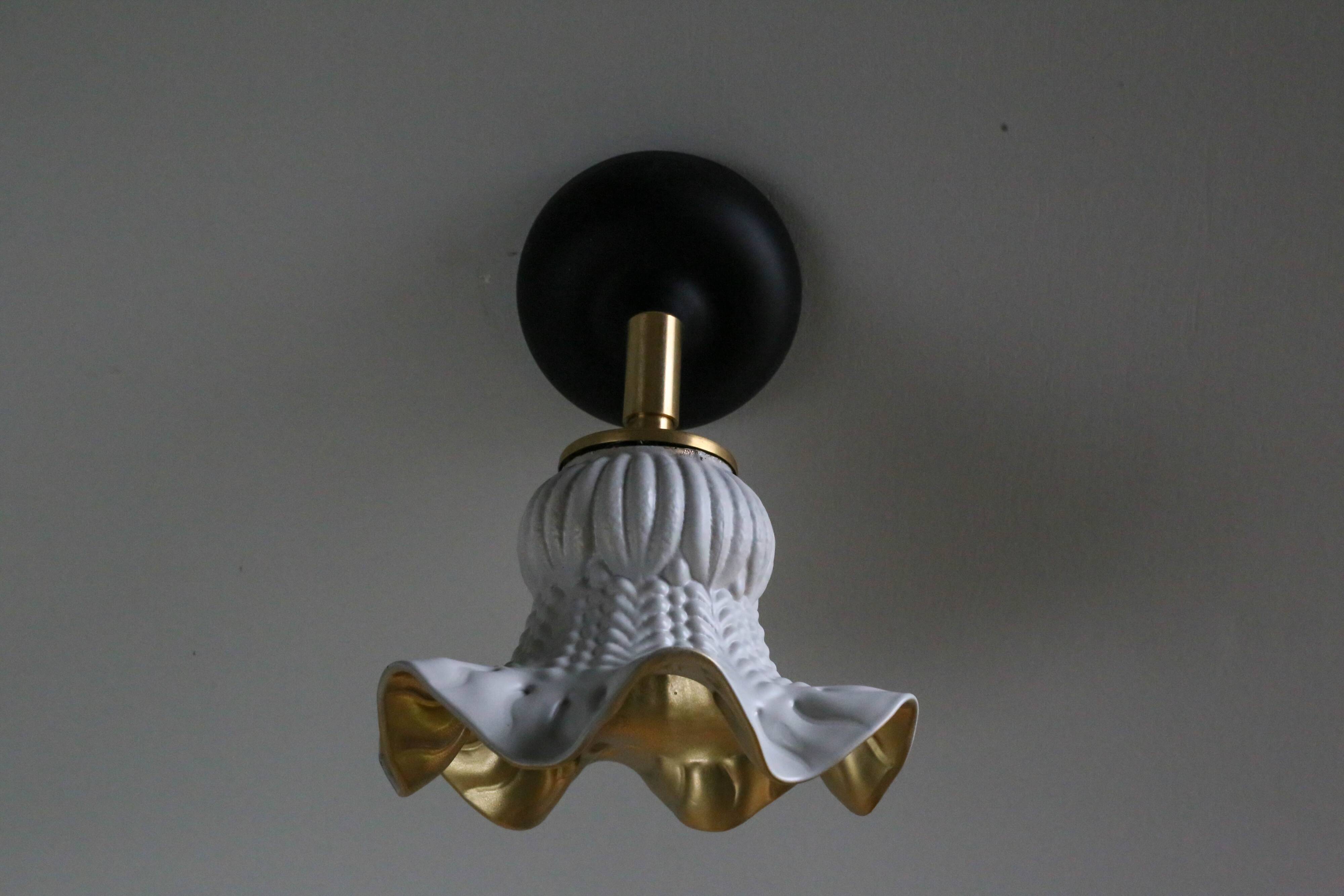 Antique wall light in gray and gold painted glass - brass socket