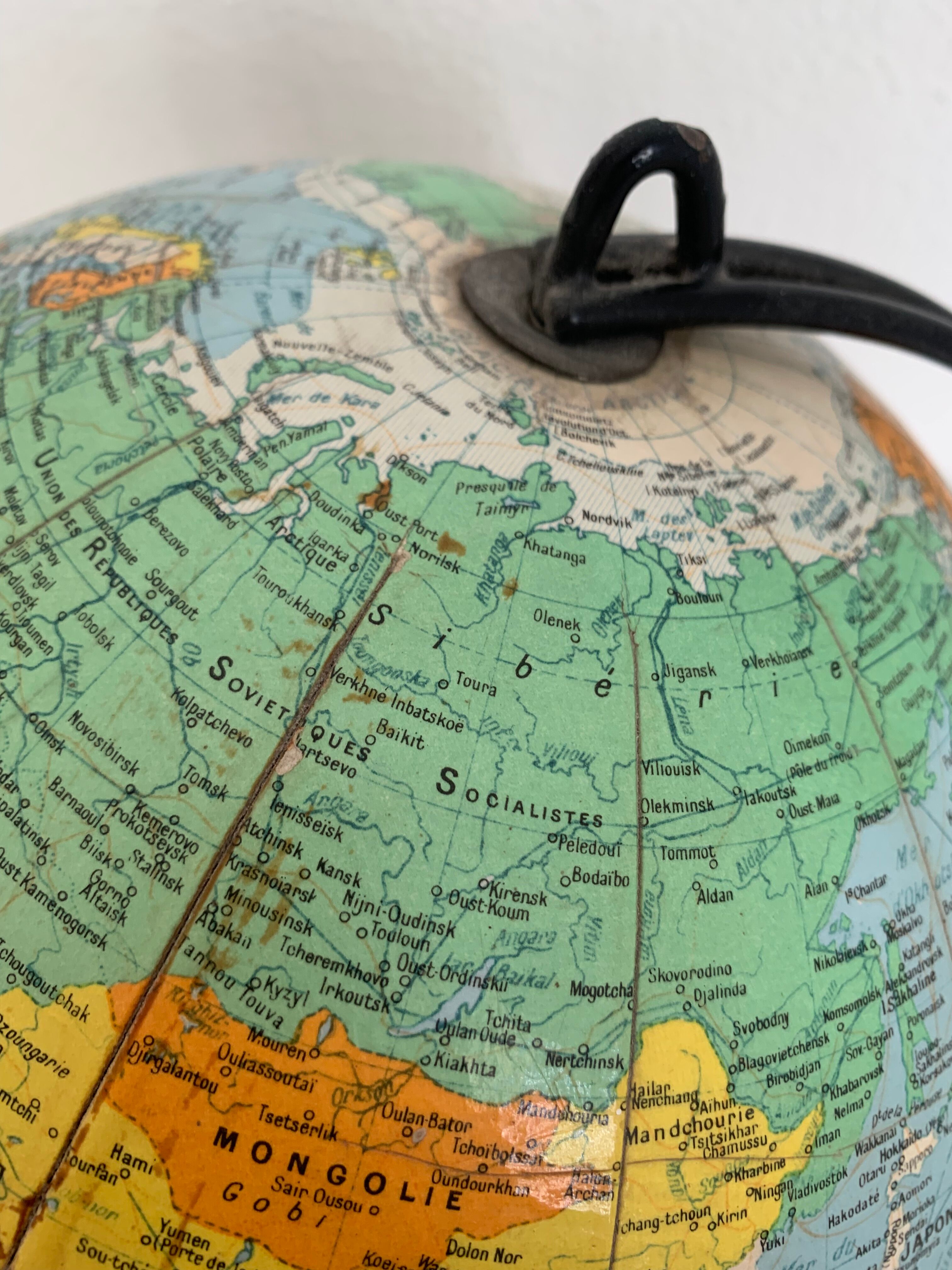 Vintage 1960 Girard Barrère world map globe - 33cm