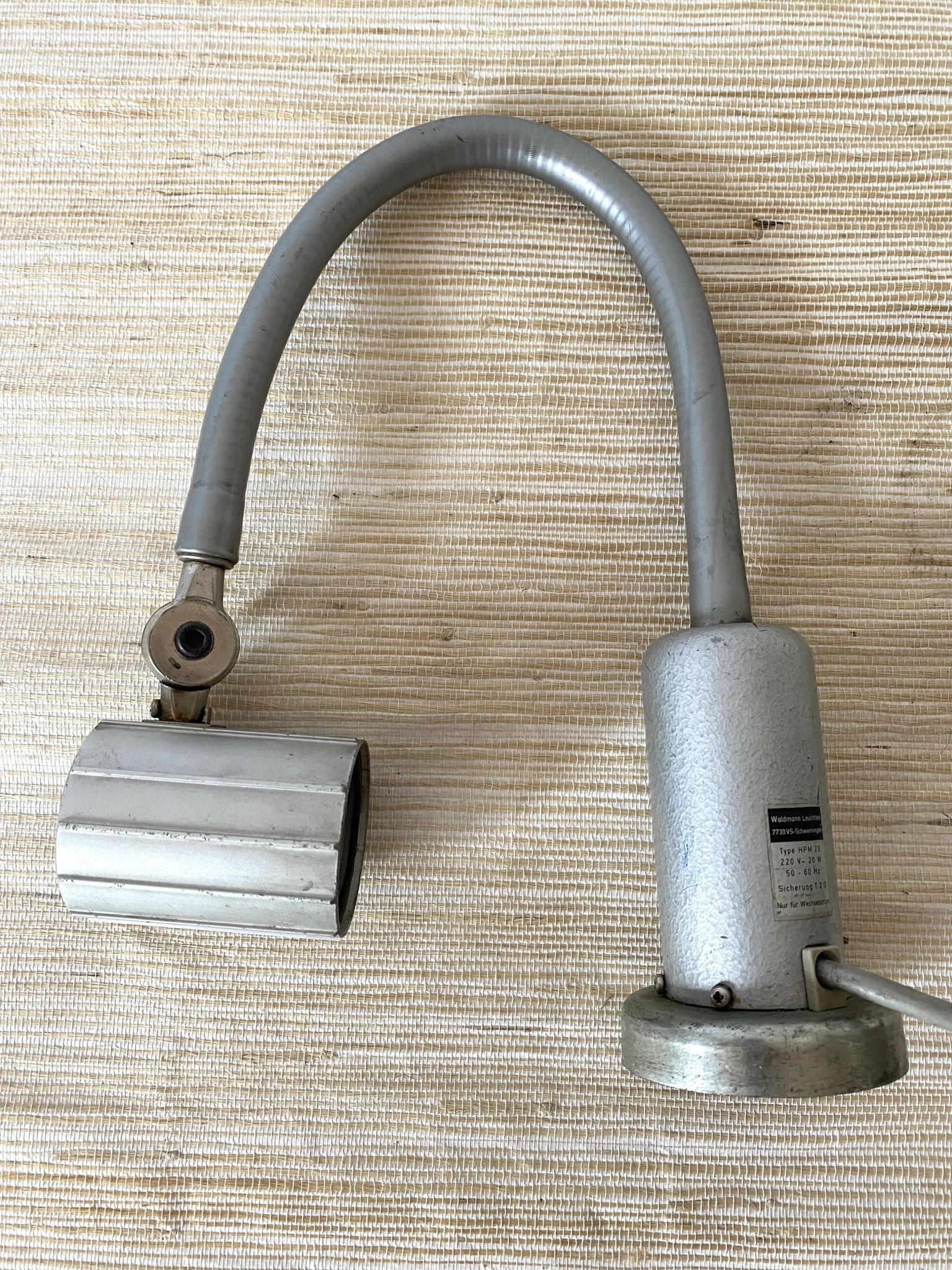 Lampe industrielle, lampe d'atelier  Waldmann aimantée HPM20