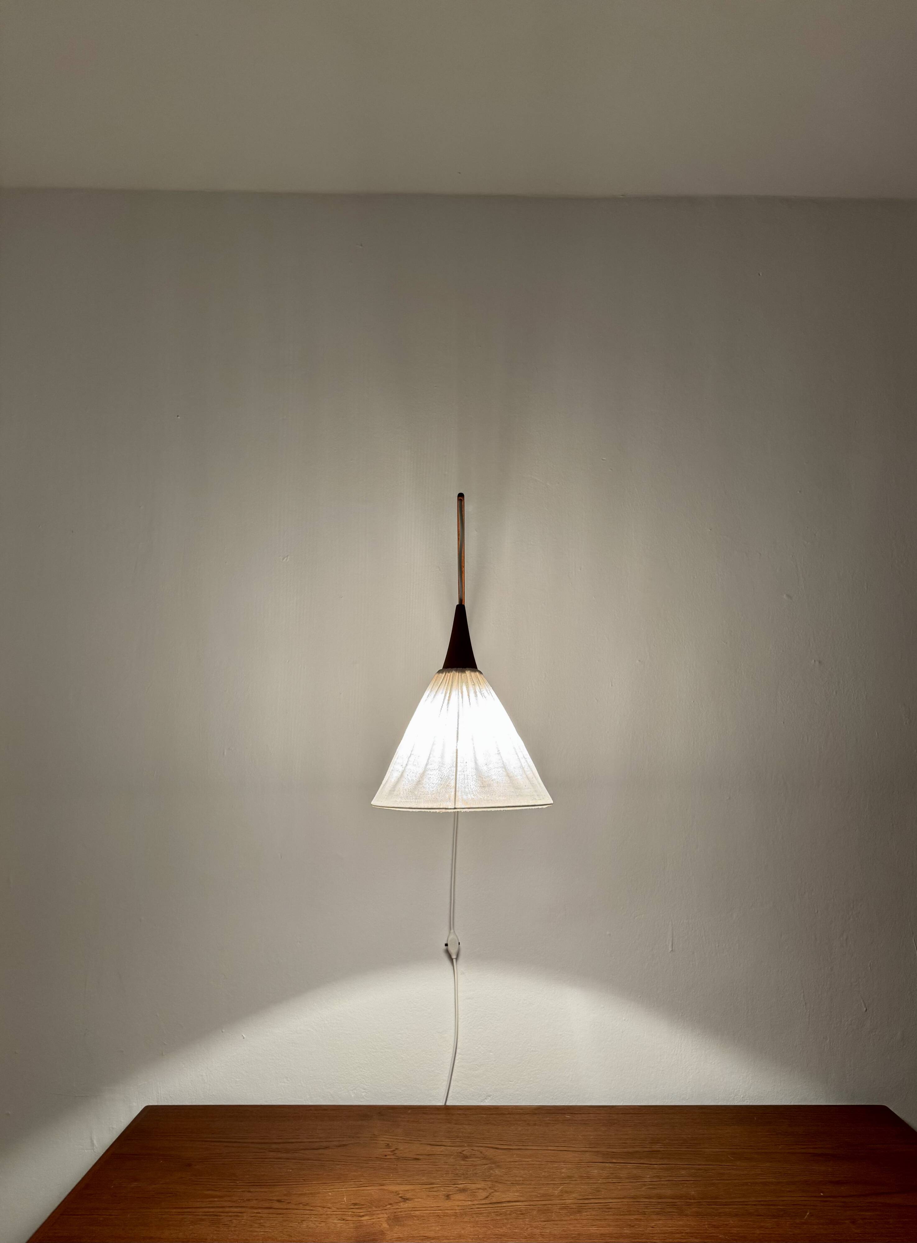 Danish Adjustable Oak Wall Lamp by Uno and Östen Kristiansson