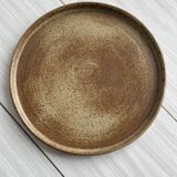 Serving plate and its 2 small sauce boats.