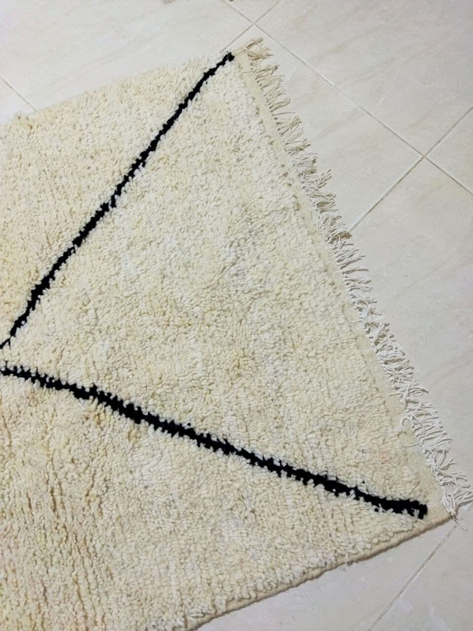 Moroccan berber carpet 157x107cm