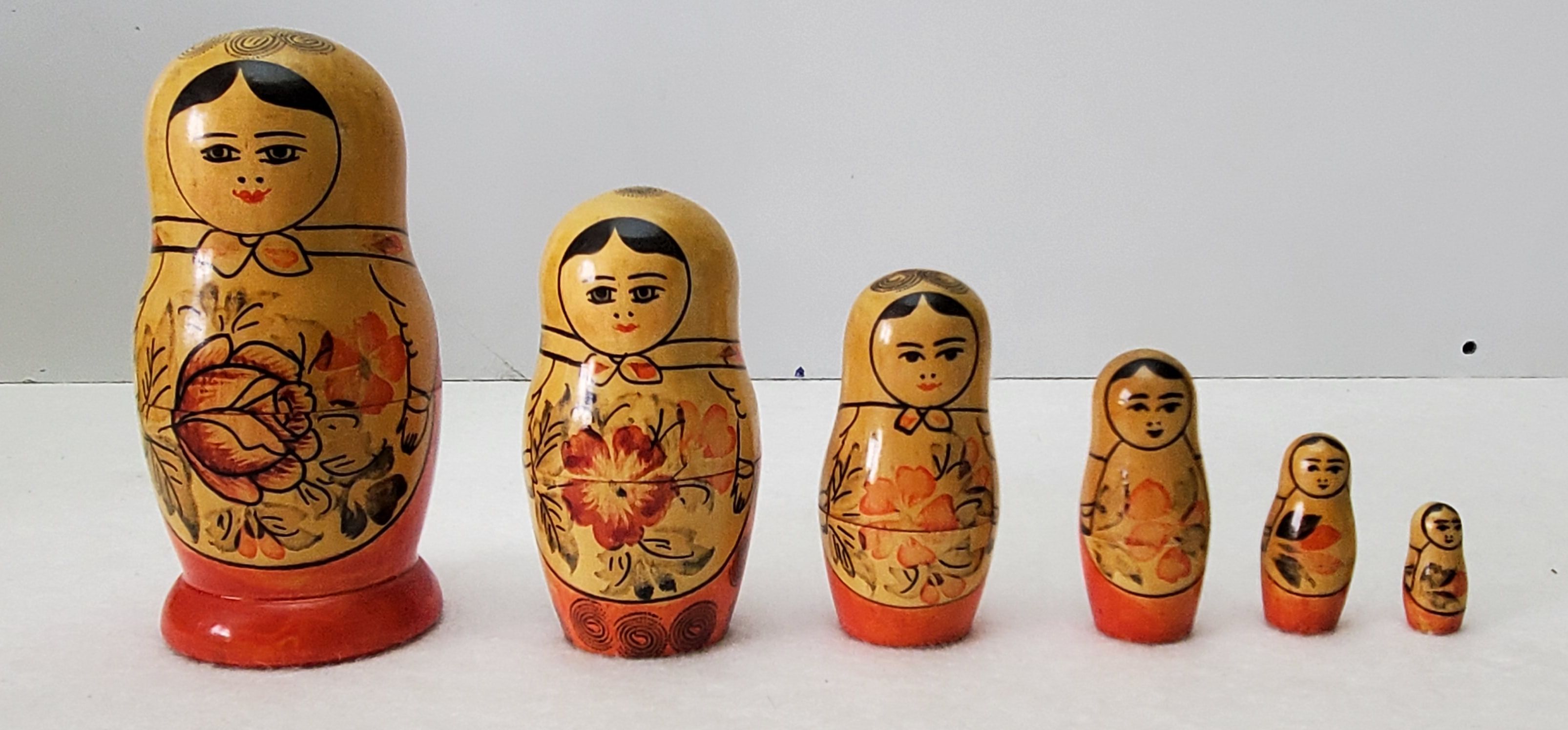 Russian Dolls Old Matryoshka ( USSR )