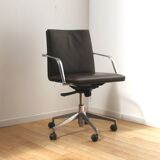 Pair of Mizar office chairs, Matteo Grassi