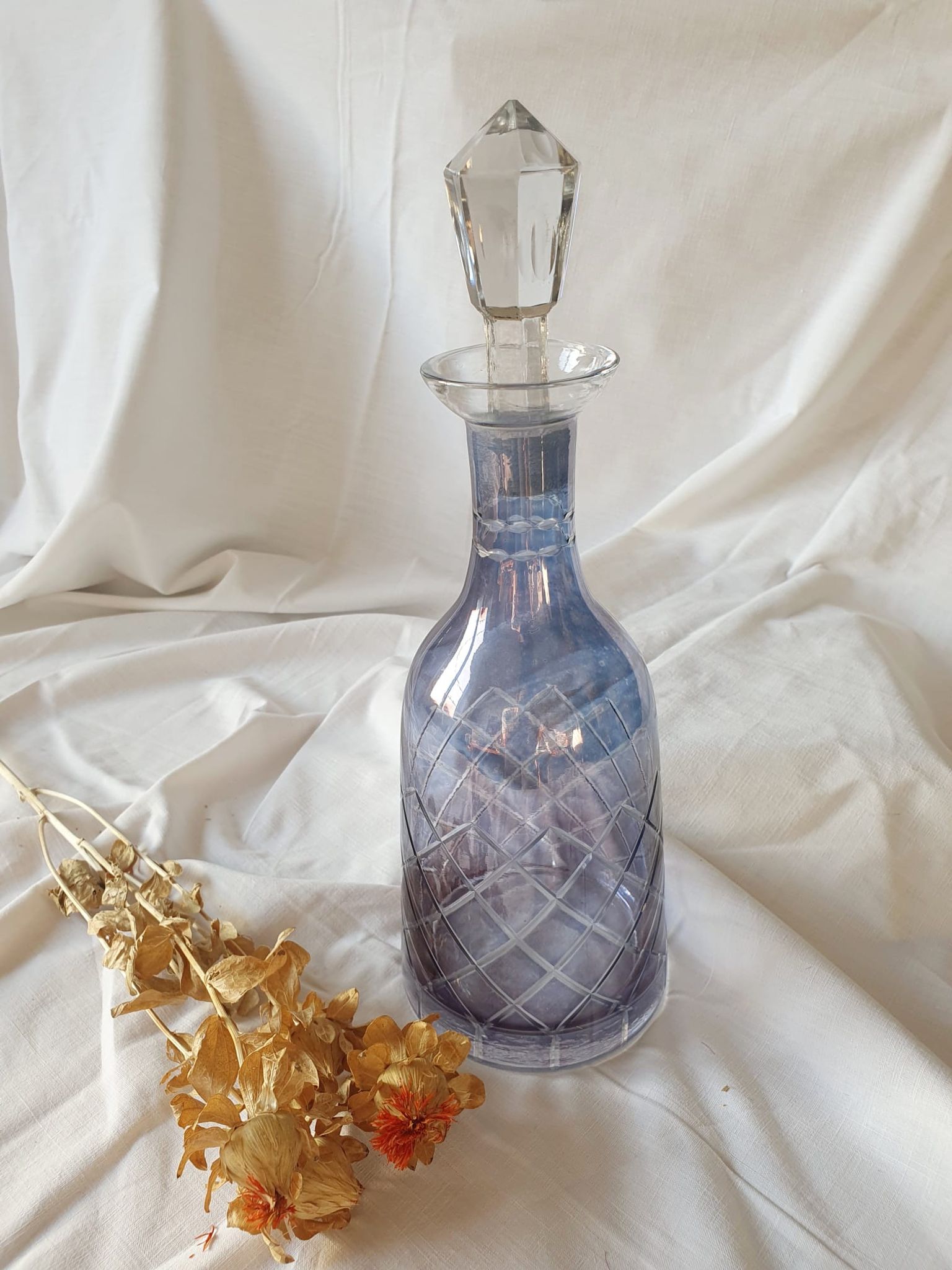 Carafe in blue chiseled glass