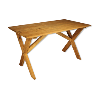 Table en sapin naturel