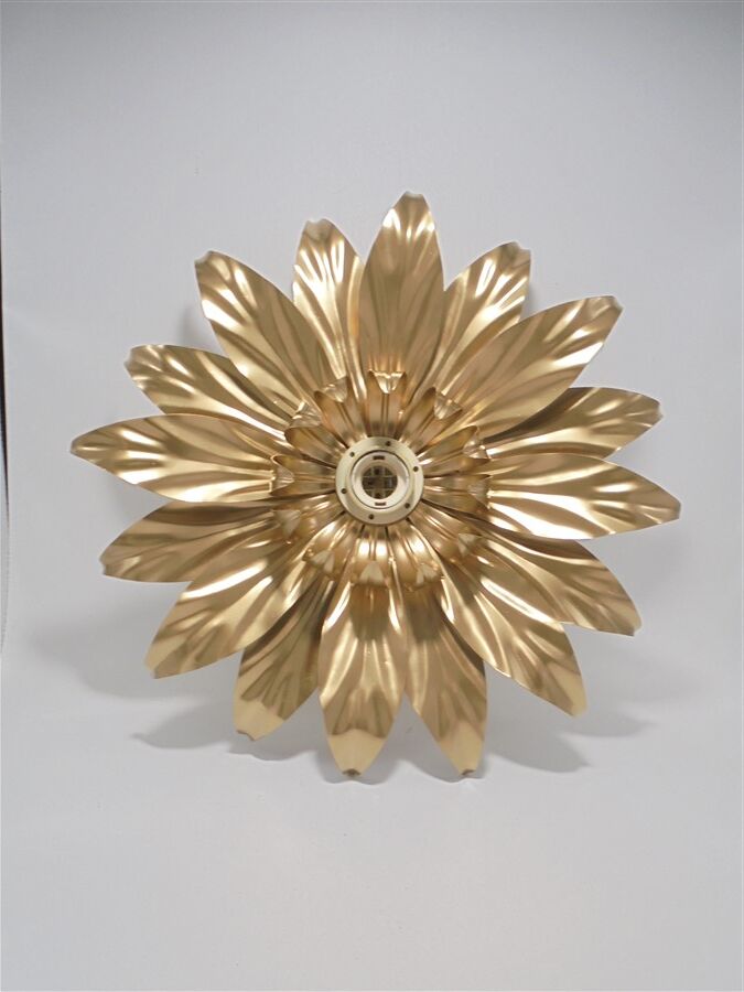 Golden flower sconce