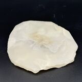 Sculptural bowl in translucent stone – Onyx/Alabaster