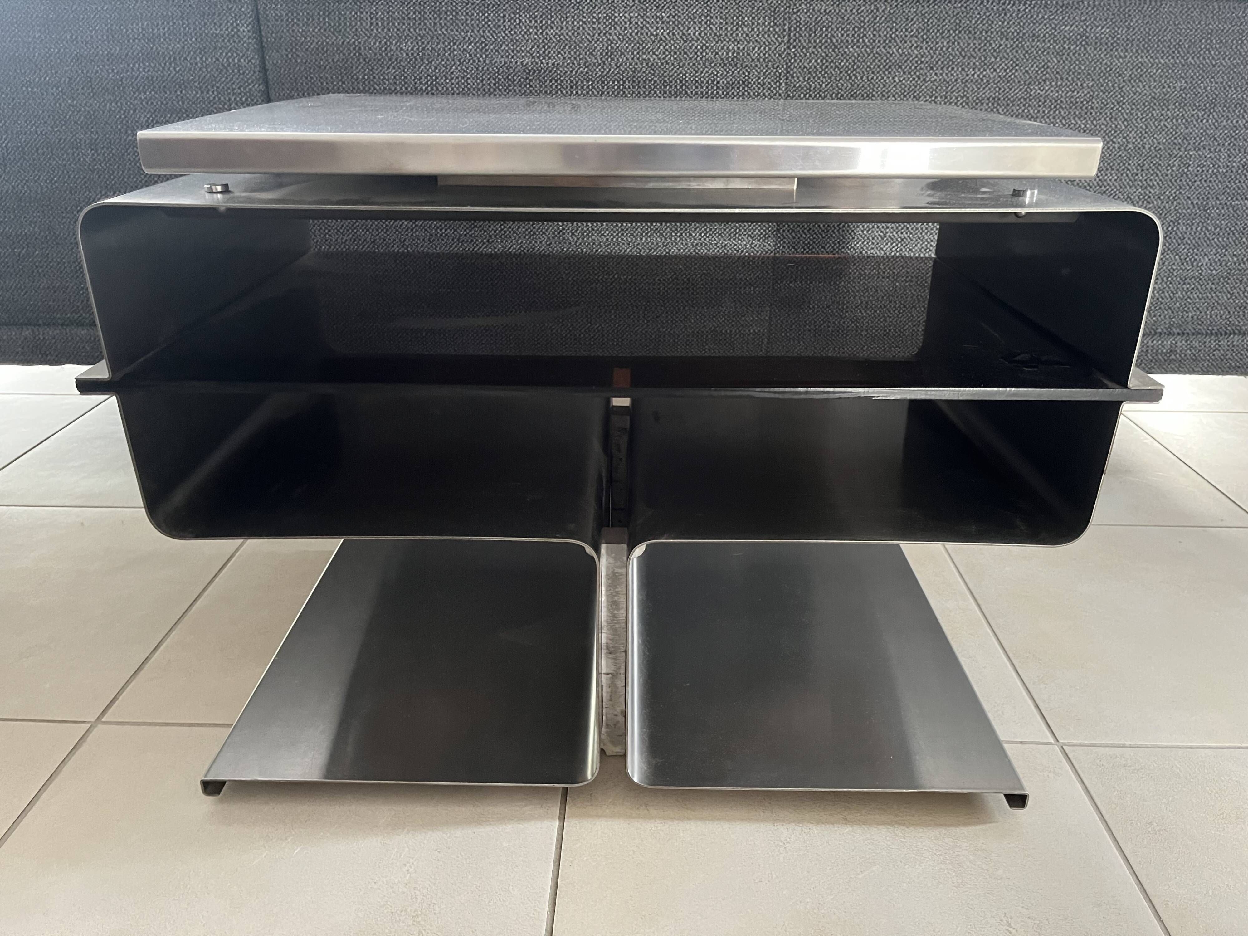 Table basse / Meuble hifi modèle "Sequenza" de François MONNET pour Kappa