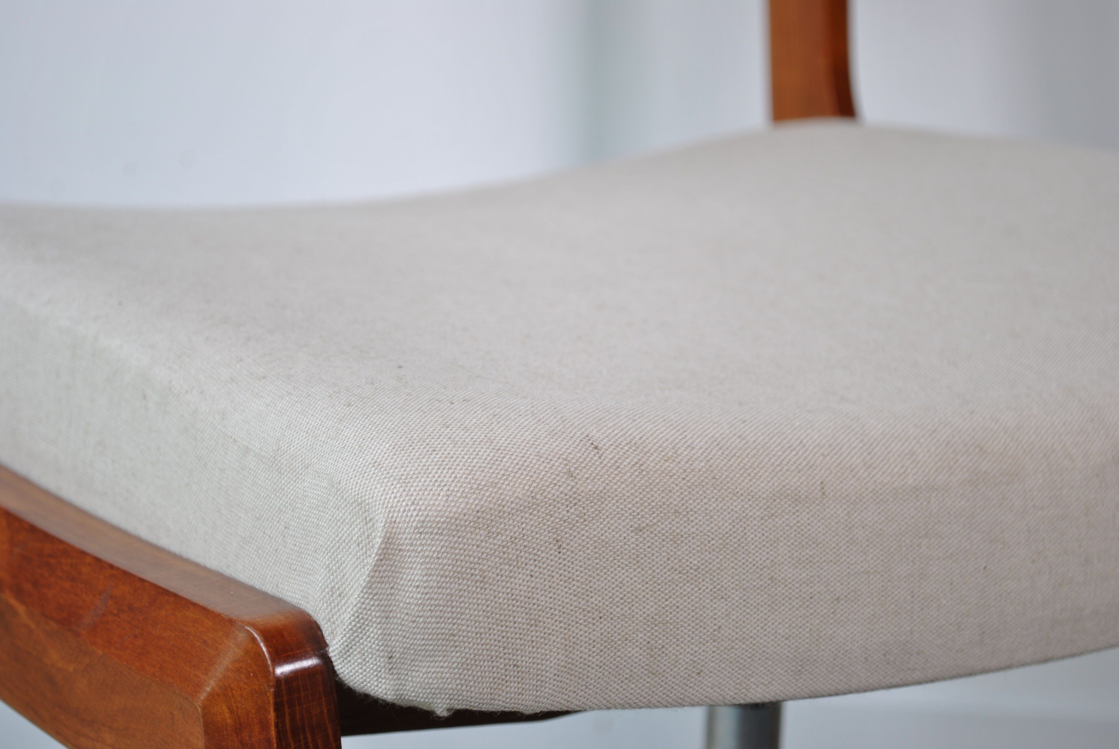 Armchair office conference 1970