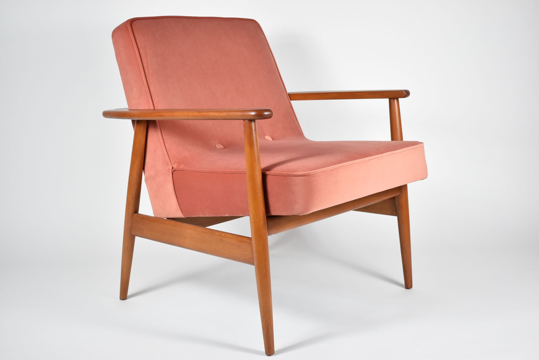 Pink velvet armchair, designer M. Zielinski, 1960s, Poland