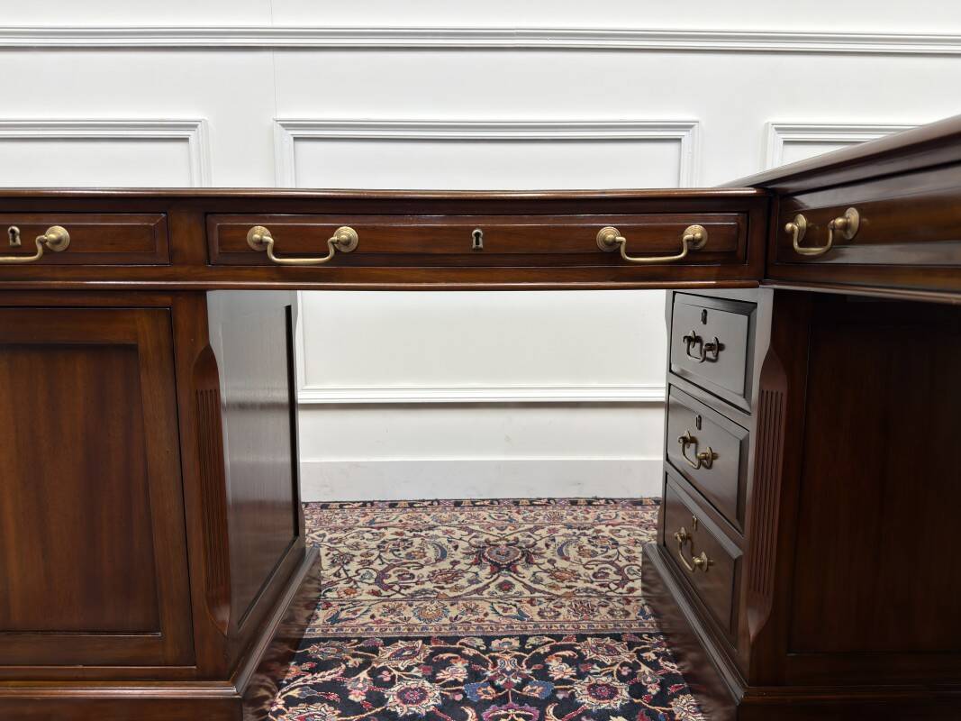 Bureau d'angle Globe Wernicke d'origine