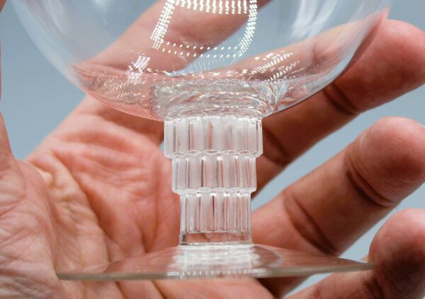 Beau verre en cristal signe lalique france modele bambou