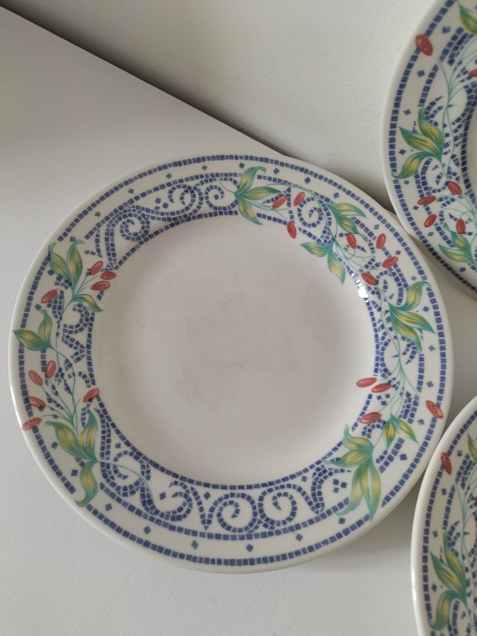 3 plates Churchill England mosaic and floral design